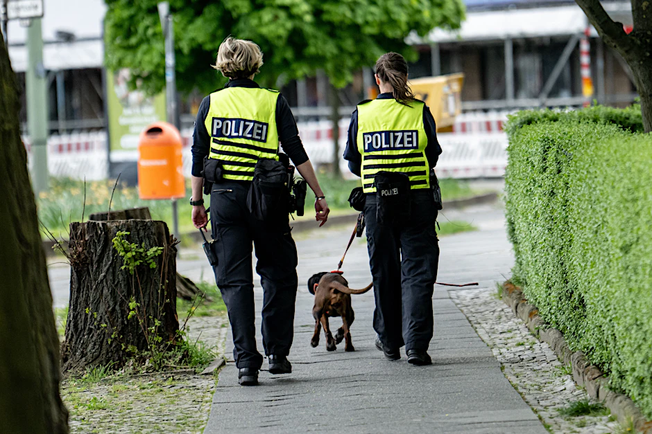 Die Polizei Berlin bat bei der Suche einer vermissten 23-Jährigen um Mithilfe.