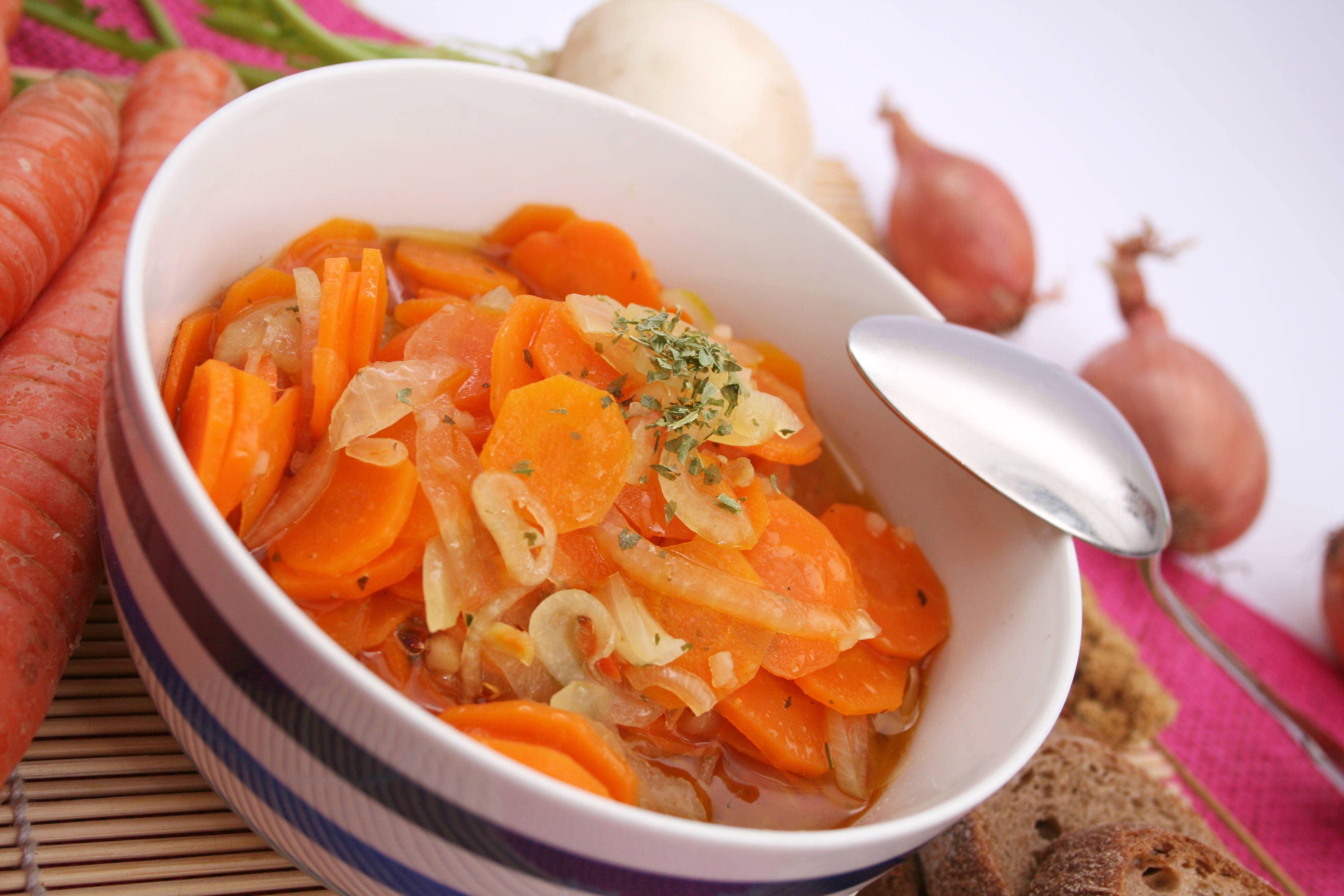 Schneller Möhreneintopf: Omas DDR-Rezept ist das beste