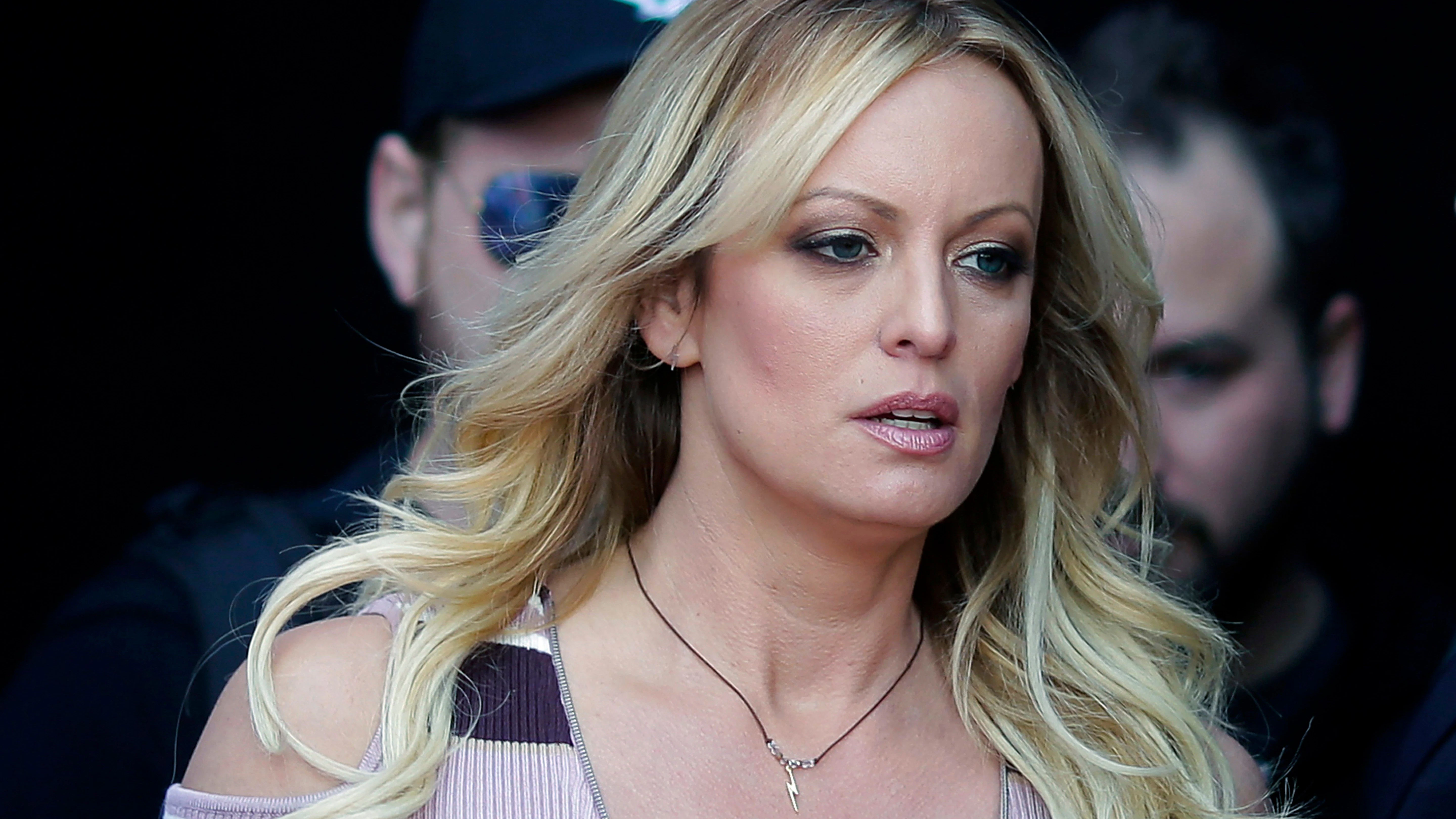 Stormy Daniels hat im Prozess gegen den ehemaligen US-Präsidenten Donald Trump um Schweigegeldzahlungen den Sex mit dem heute 77-Jährigen im Detail beschrieben. (Archivfoto)&nbsp;