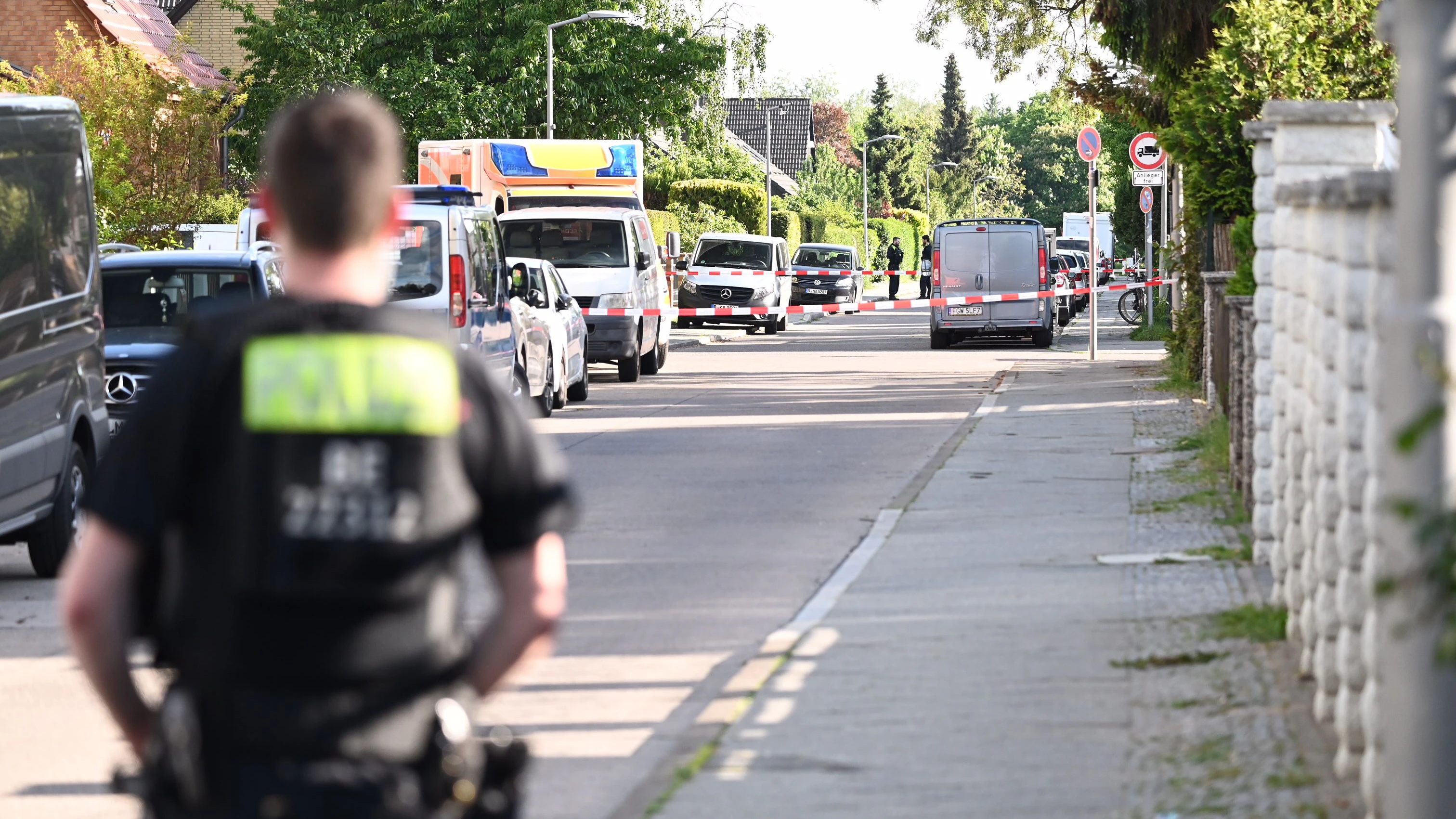 Die Polizei bittet mögliche Augenzeugen, sich zu melden. 