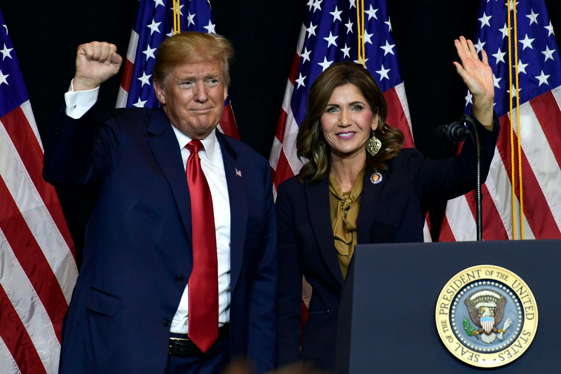 Die erzkonservative Noem gilt als Vertraute von Donald Trump.