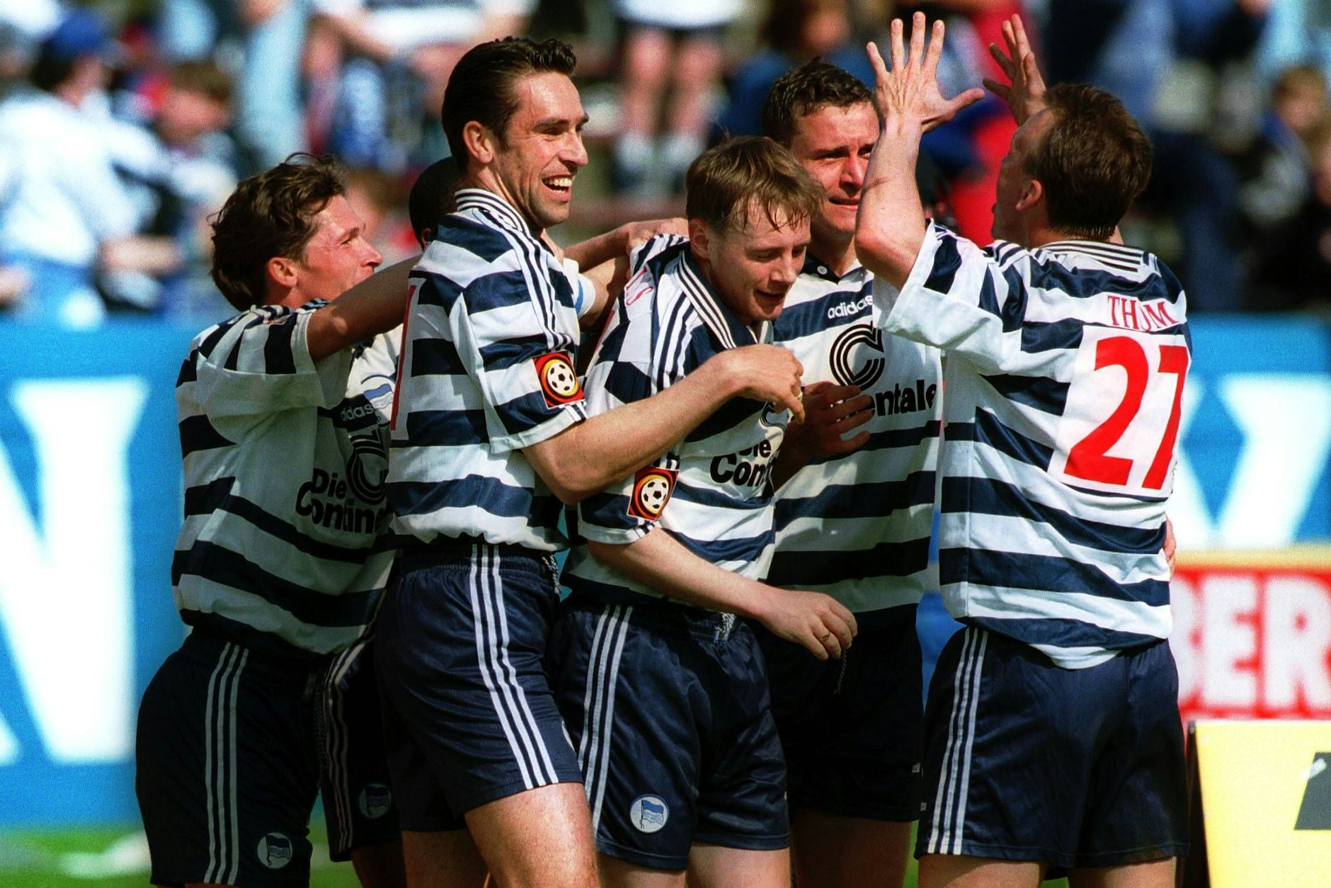 In der Saison 1998/99 wurde Hertha BSC mit 62 Punkten Dritter und qualifizierte sich für die Champions League. 