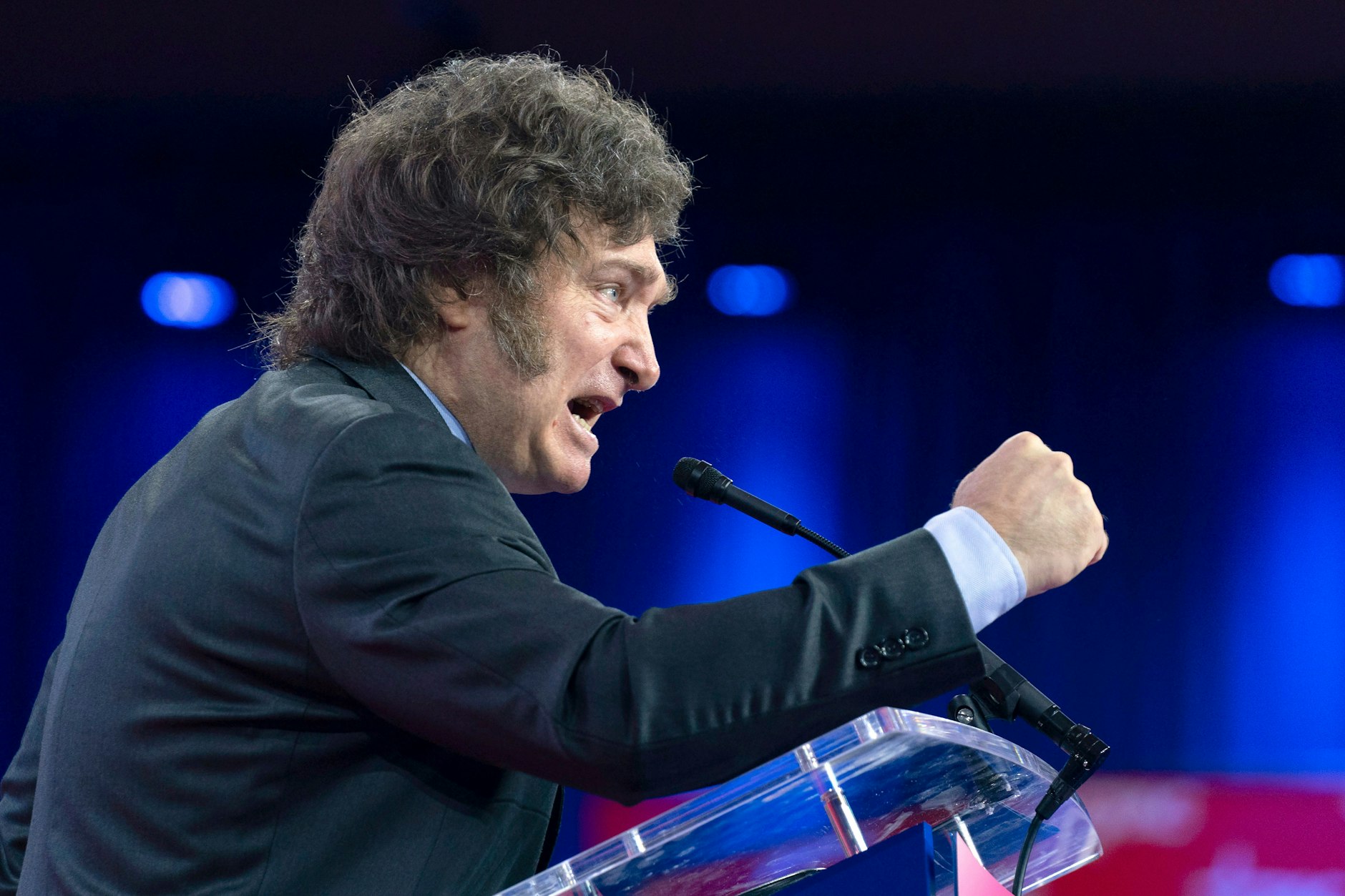 Argentiniens Präsident Javier Milei setzt auf umfassende Haushaltskürzungen.