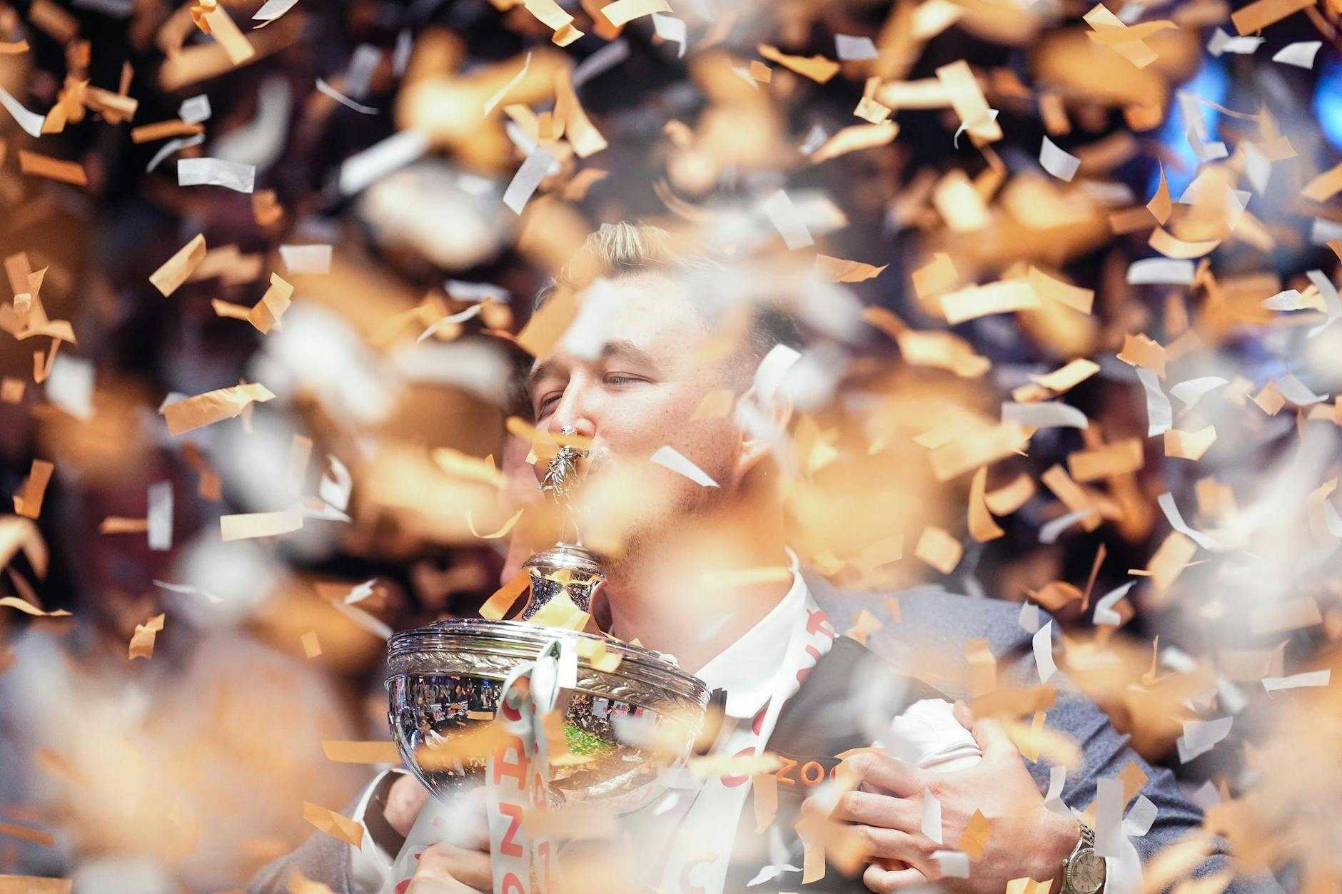 Kyren Wilson erobert den Snooker-Thron bei der Cazoo World Snooker Championship 2024 im Crucible Theatre in Sheffield.