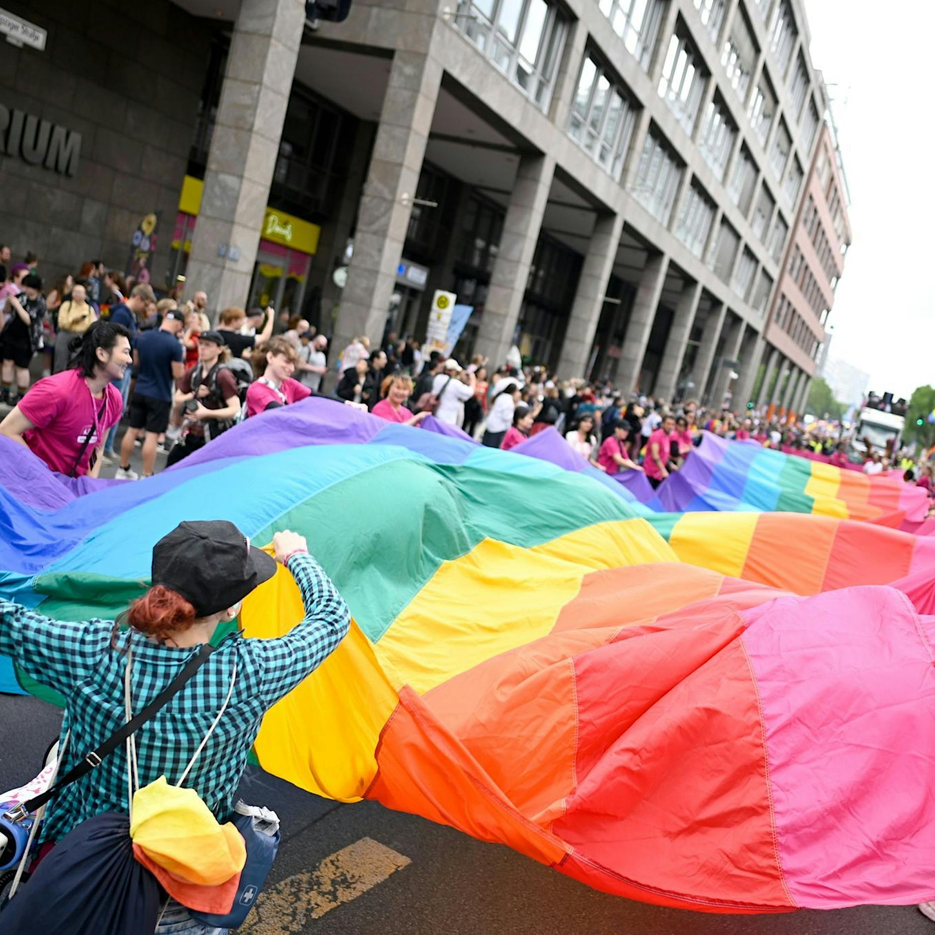 Queerfeindliche Angriffe in Berlin: Zahl der Anzeigen steigt