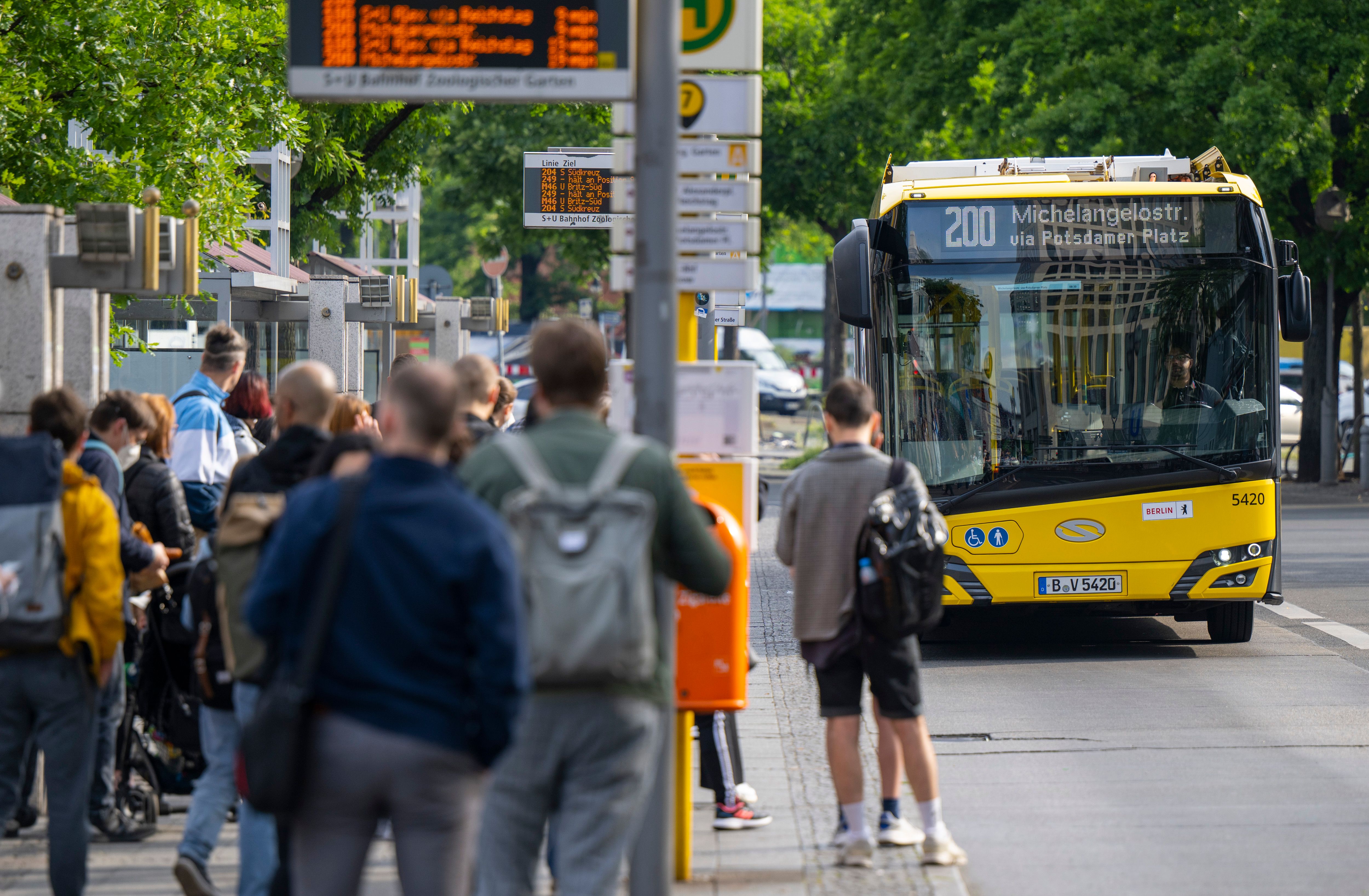 BVG: Fahrplanänderungen bei mehreren Buslinien während Fußball-EM