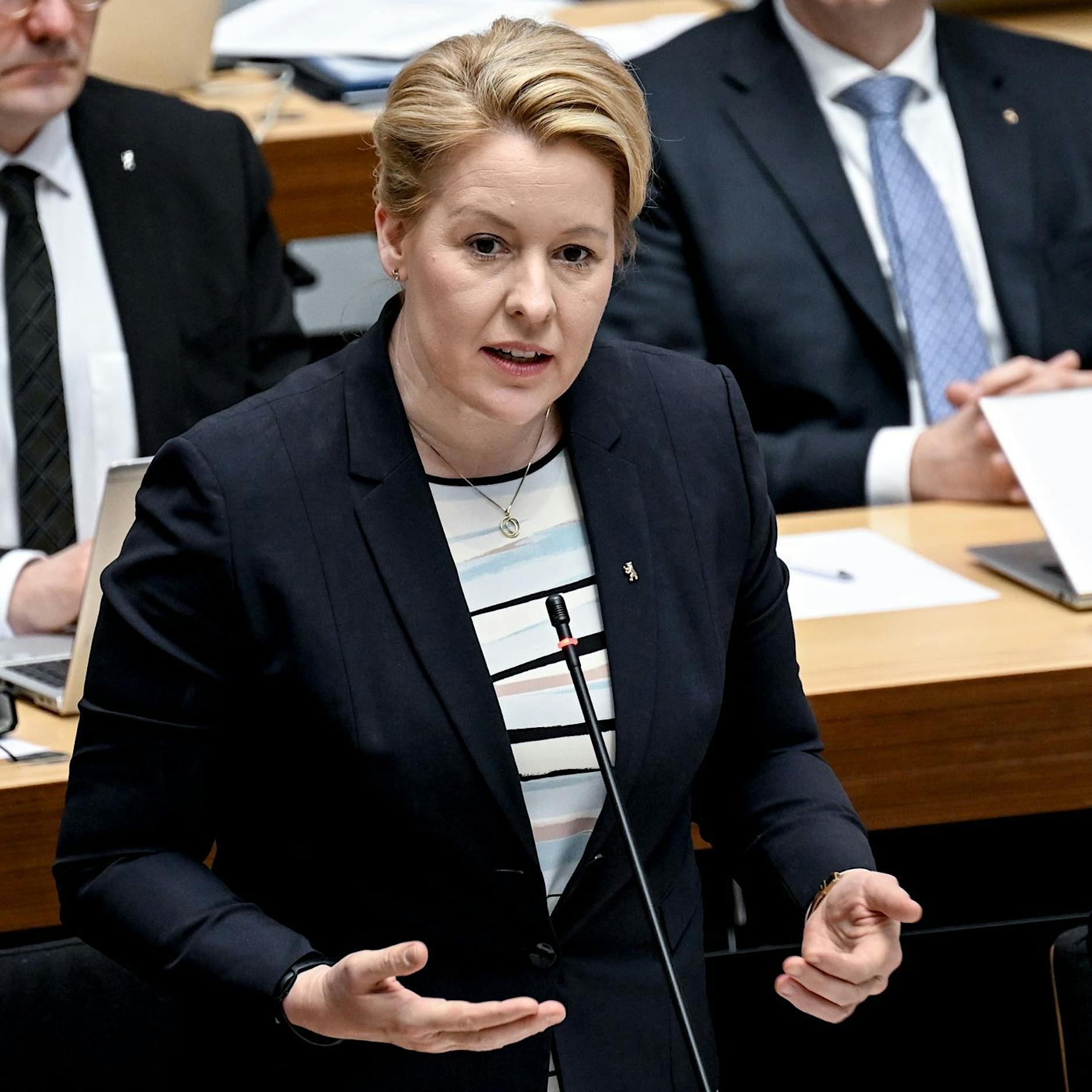 Franziska Giffey: Senatorin bei Angriff in Berlin-Neukölln verletzt