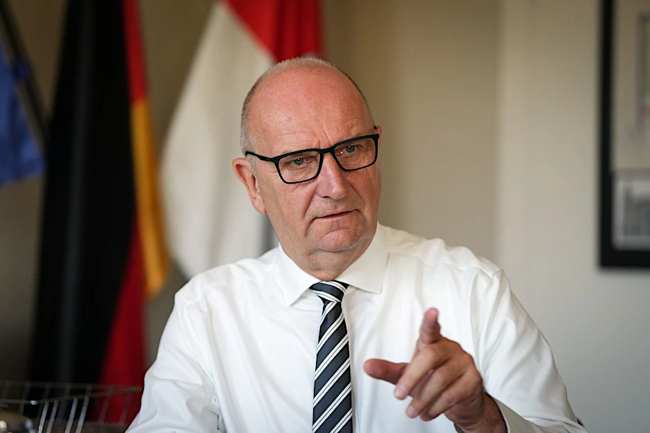 ARCHIV - Dietmar Woidke, Ministerpräsident von Brandenburg.  
