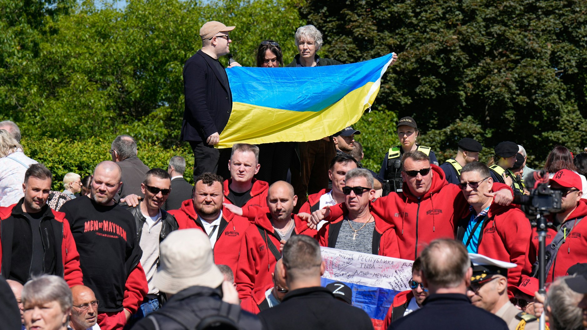 9. Mai in Berlin mit Verboten und Protest: „Das ist eine Provokation! Das ist geschichtsvergessen“