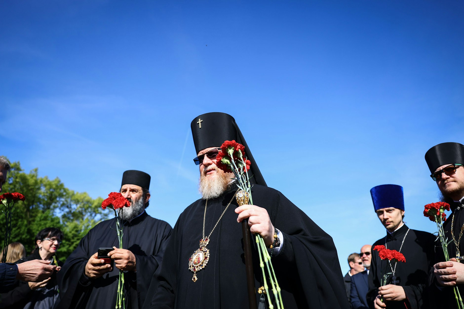 Orthodoxe Priester beim Sowjetischen Gedenktag im Treptower Park.