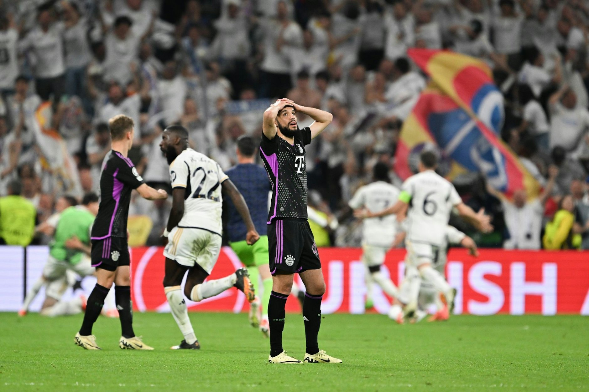 Zwei späte Gegentore besiegelten das diesjährige Champions-League-Aus des FC Bayern.  