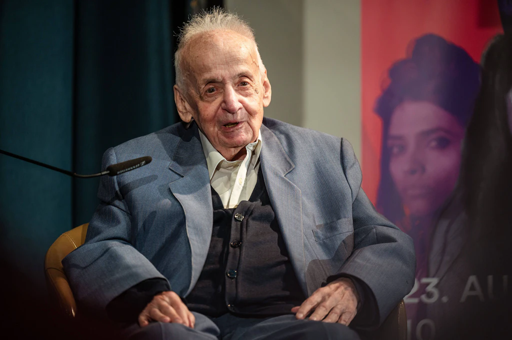 Holokost'tan sağ kurtulan Ivan Ivanji'nin ölümü üzerine: dehşetin serin tanığı