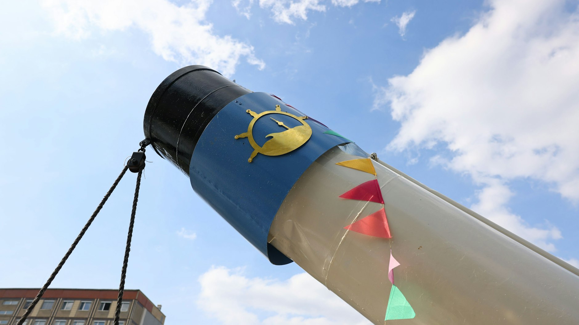 Berlins ältester Dampfer, "Kaiser Friedrich", hat große Jungfernfahrt.