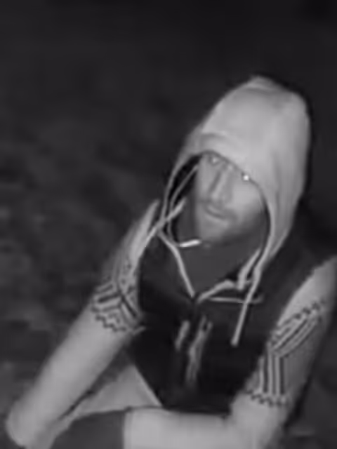 Image - Kennen Sie diese Männer? Polizei sucht Einbrecher mit Fotos