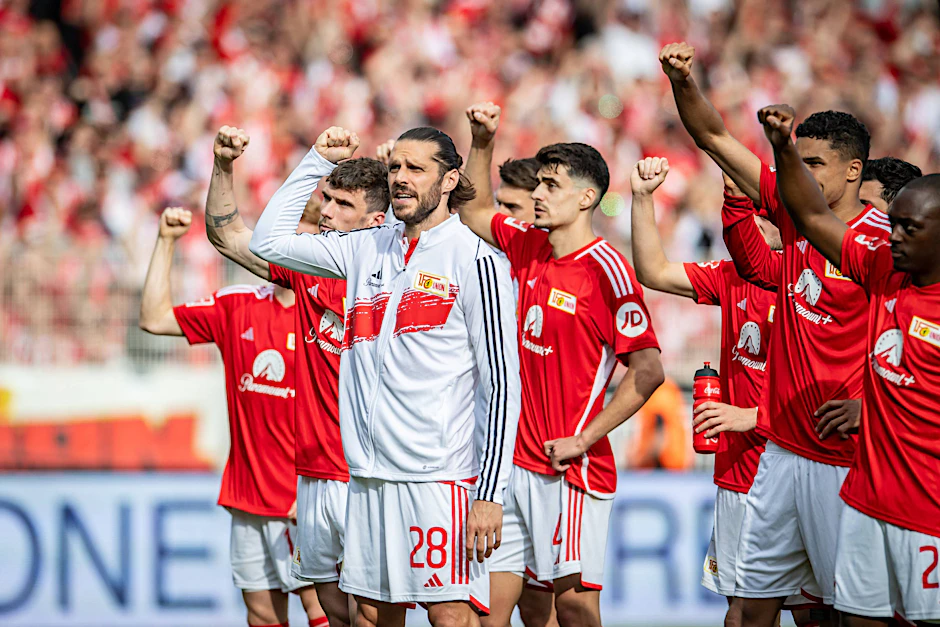 Die Spieler des 1. FC Union Berlin wollen in Köln den dritten Auswärtssieg der laufenden Saison feiern.