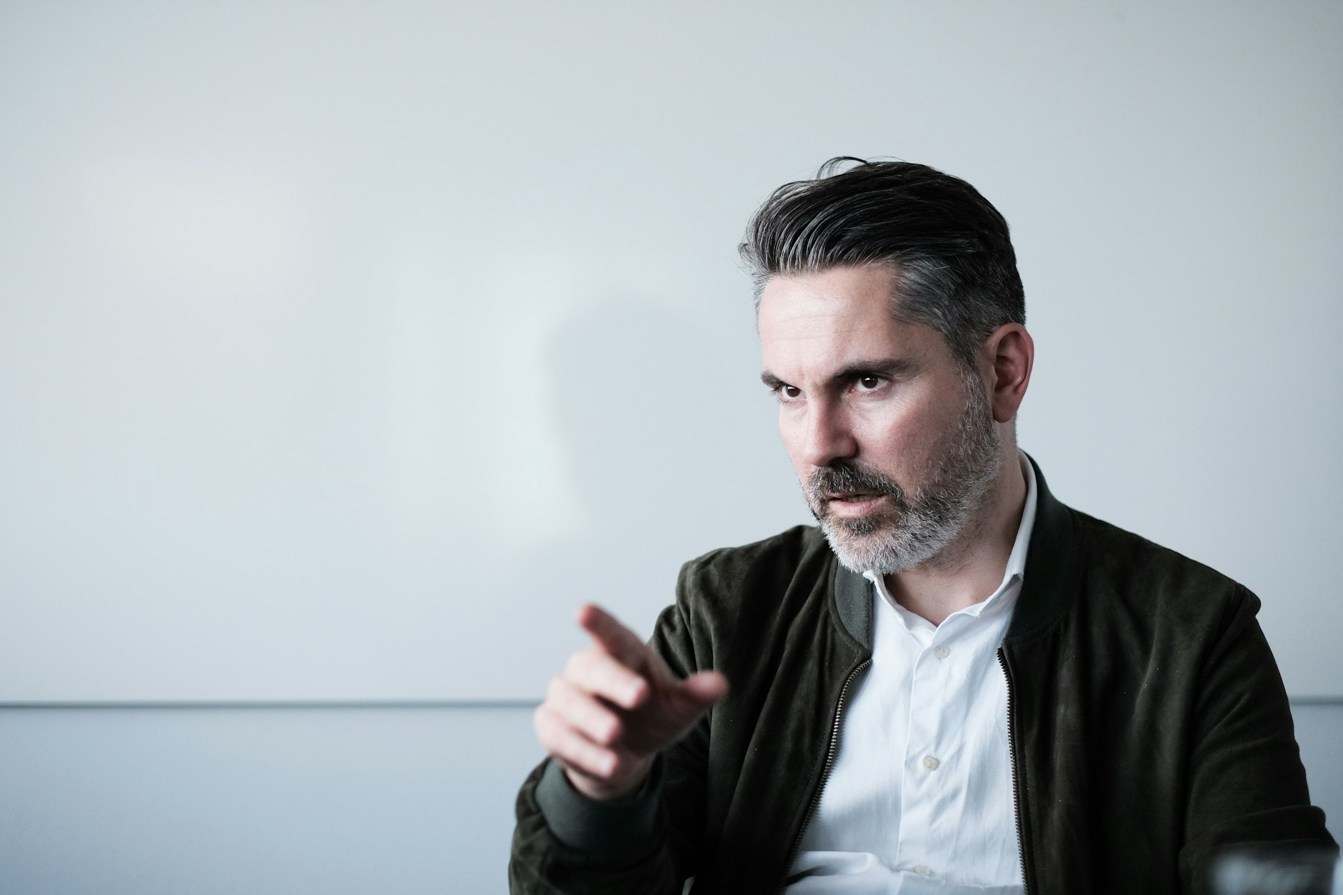 Fabio De Masi: „Alles auf das E-Auto zu setzen, ist eine Scheinlösung.“