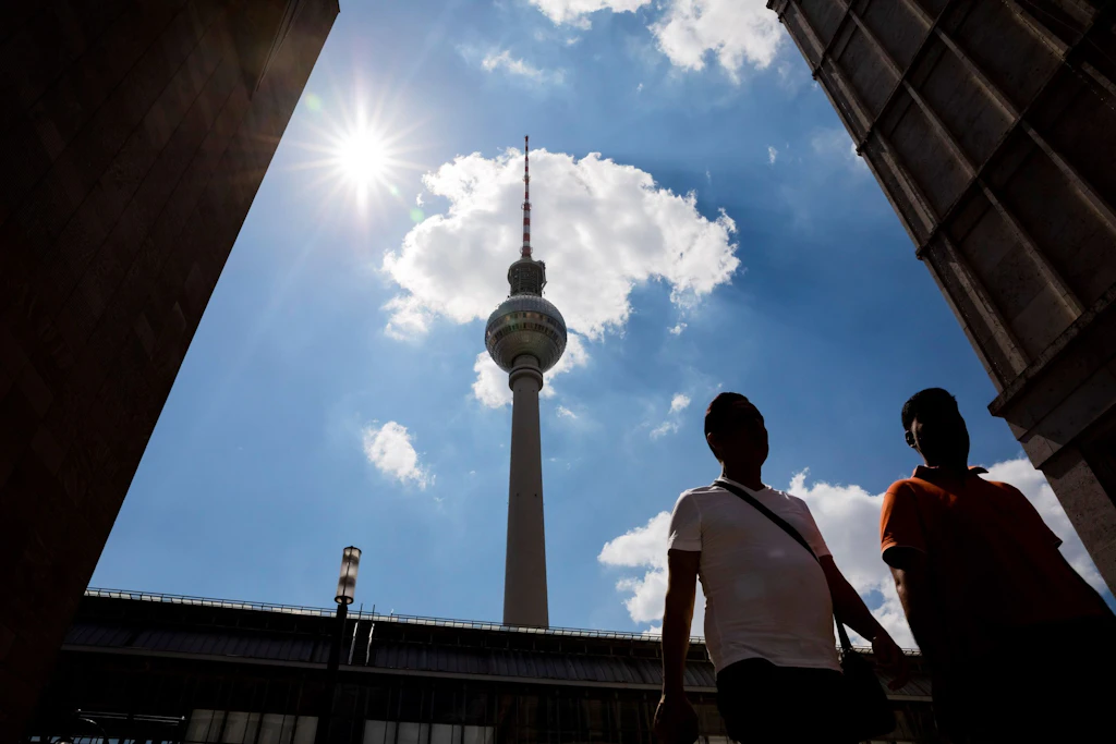 Wetter in Berlin: Sonne-Wolken-Mix und mäßig warn