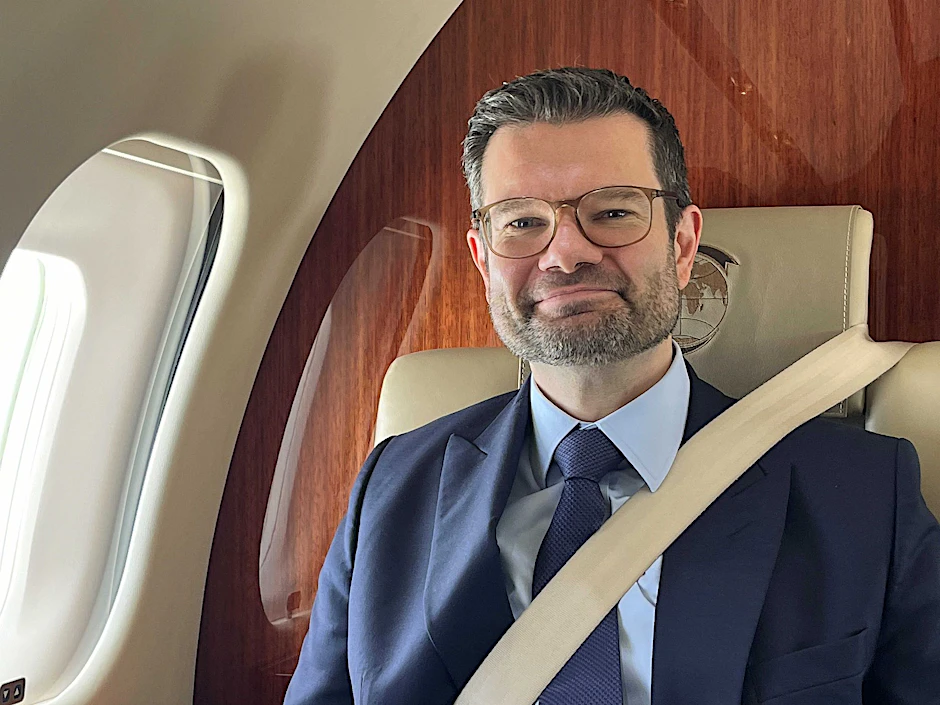 Die Innenminister von Bund und Ländern wollen härtere Strafen für Angriffe auf Politiker prüfen - Bundesjustizminister Marco Buschmann ist skeptisch.  