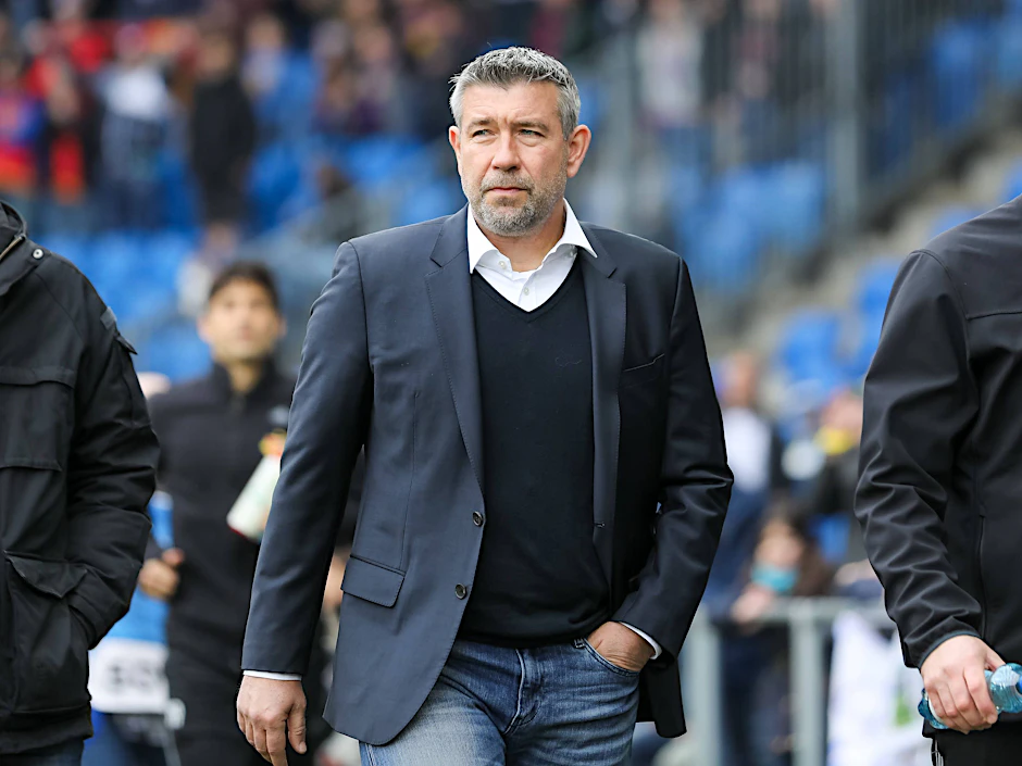 Ex-Trainer Urs Fischer (58) drückt dem 1. FC Union im Kampf um den Klassenerhalt die Daumen.