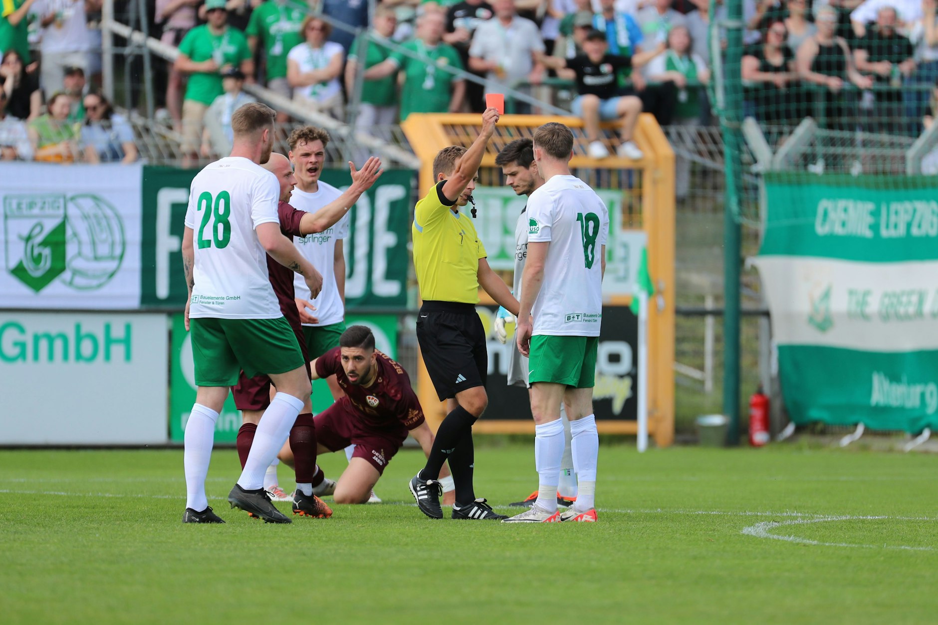 In der elften Minute sah Leipzigs Phillipp Wendt die Rote Karte, weil er Dynamos Vasileios Dedidis umgeschubst hatte. Doch die Überzahl konnte der BFC nicht nutzen.