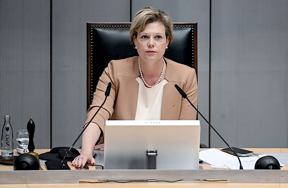 ARCHIV - Cornelia Seibeld (CDU), Präsidentin des Abgeordnetenhauses von Berlin, leitet die 47. Plenarsitzung des Berliner Abgeordnetenhauses.  