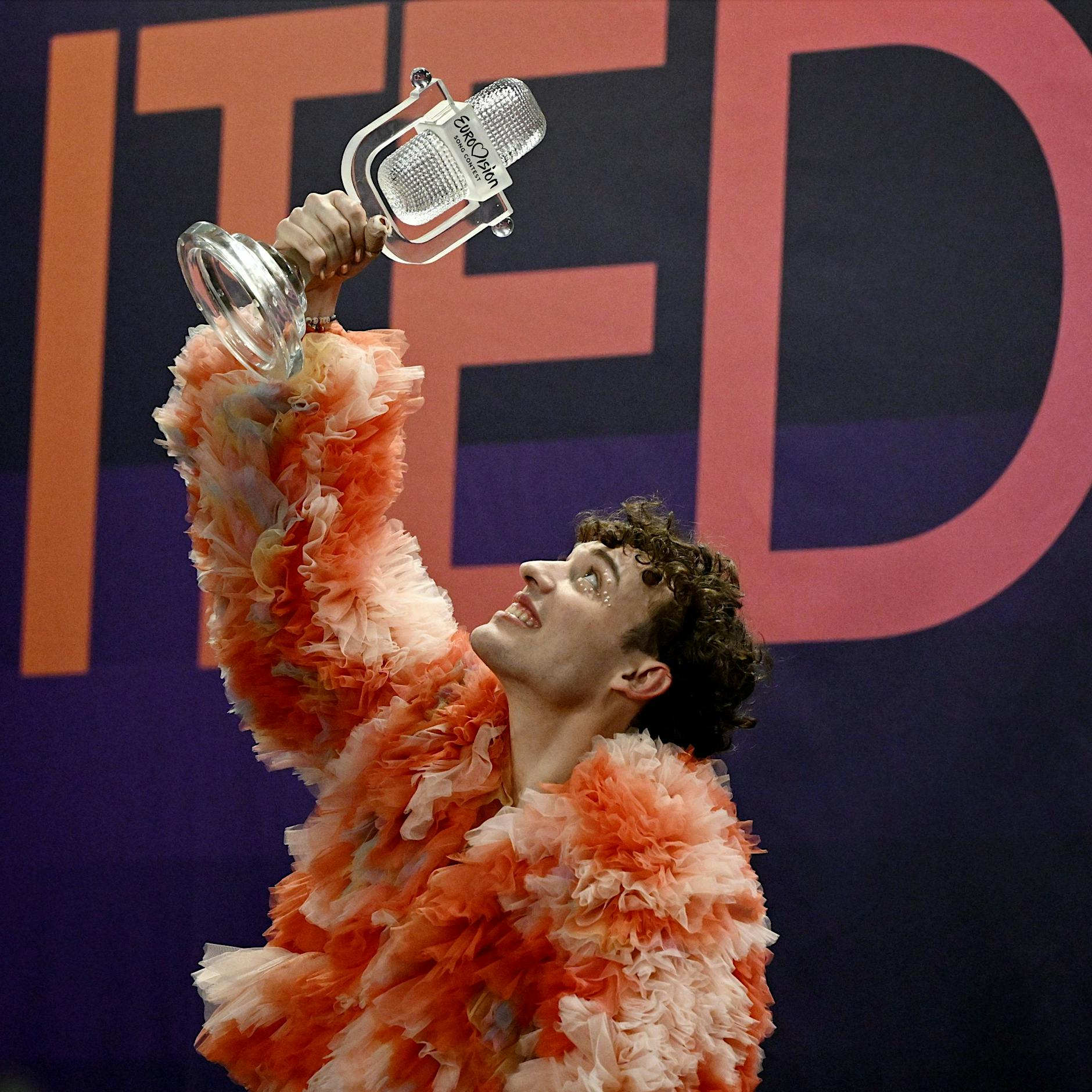 Berlin ist der heimliche Sieger: Warum ESC-Gewinner Nemo lieber in Berlin als in Zürich lebt