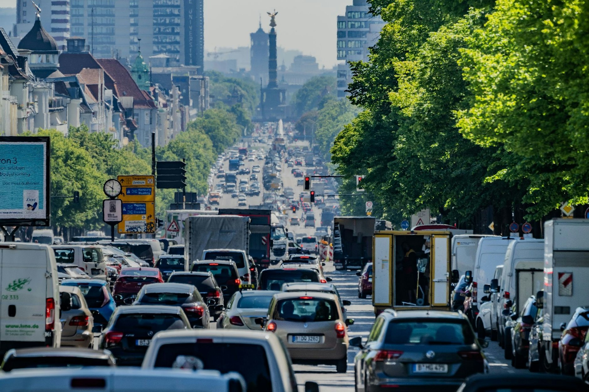 Stau durch Baustellen und Sperrungen gibt es in Berlin ständig - auch diese Woche wird überall gebaut.
