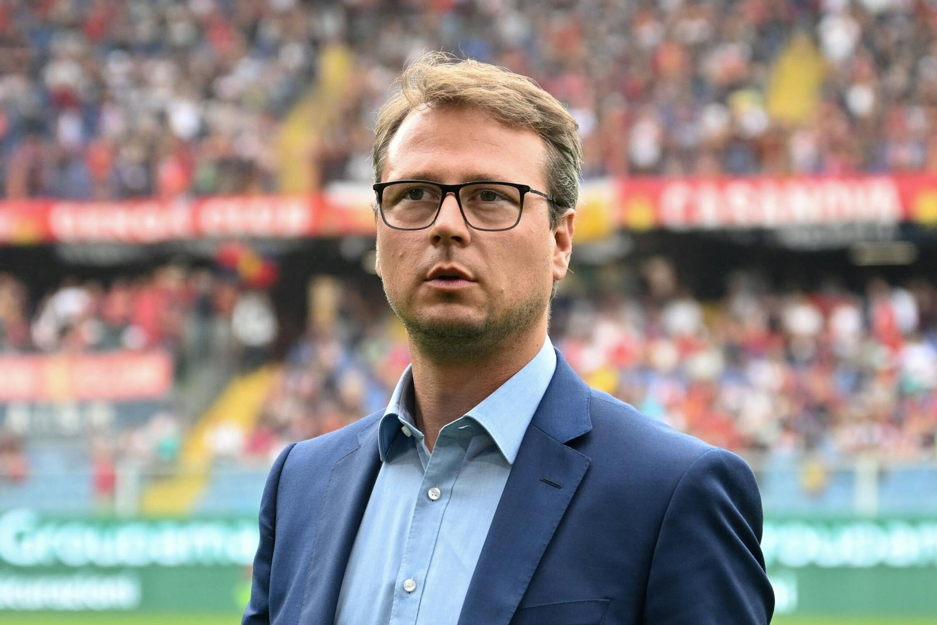 Johannes Spors ist noch Sportchef bei Herthas Investor 777 Partners. Jetzt liegt ihm ein Jobangebot von Newcastle United vor.