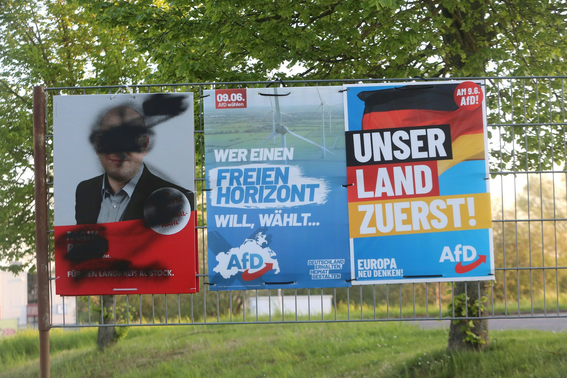&nbsp;Wahlplakate zur Europawahl am 9. Juni, gesehen in Sanitz im Landkreis Rostock&nbsp;
