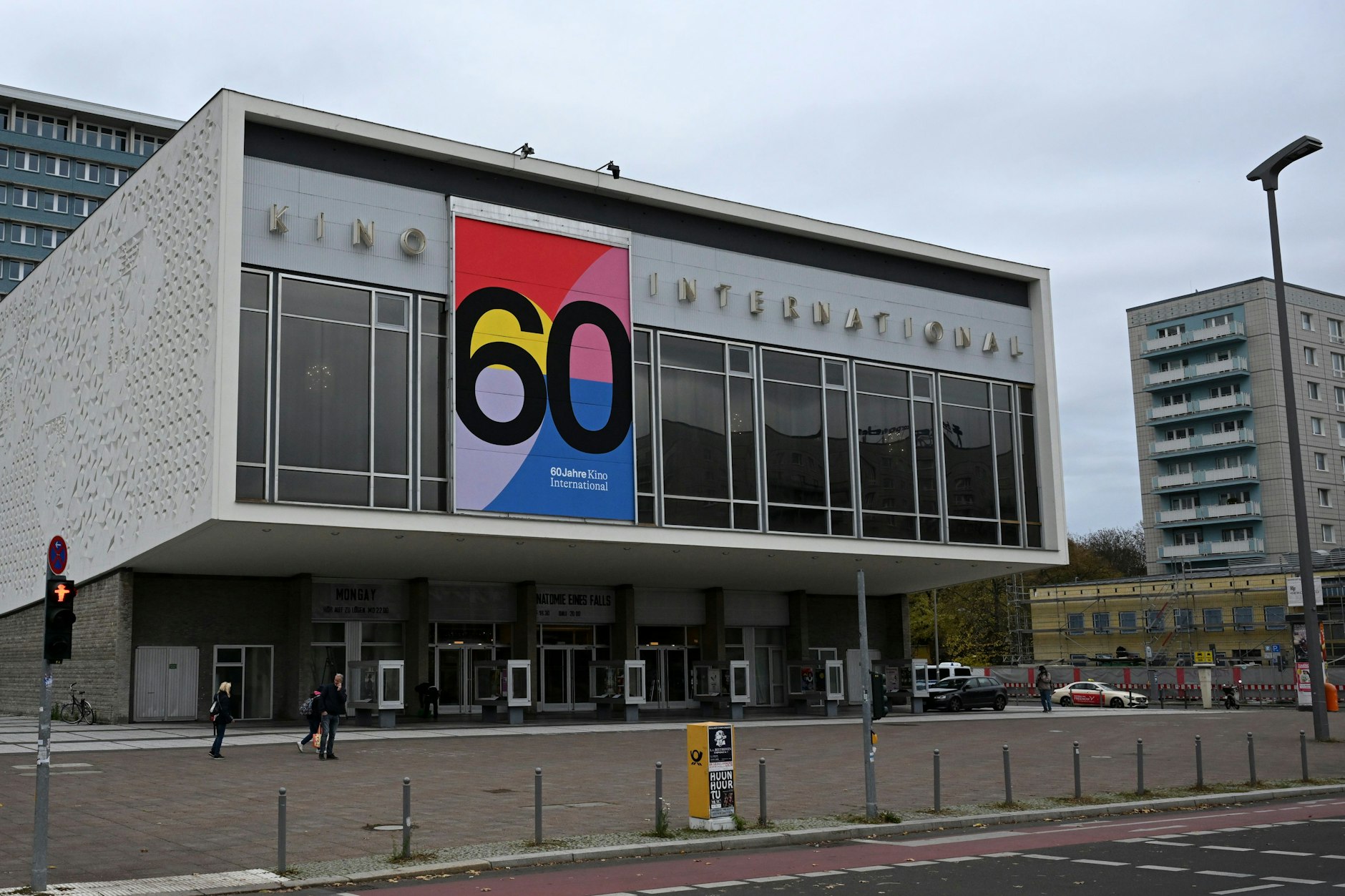 Das Kino International an der Karl-Marx-Allee in Berlin schließt für mindestens zwei Jahre.
