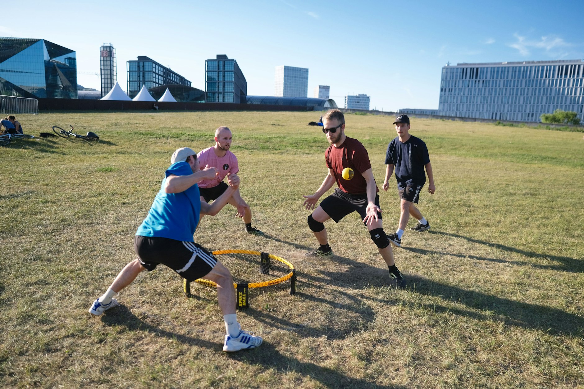 Roundnet ist Action, Fairness und Spaß.