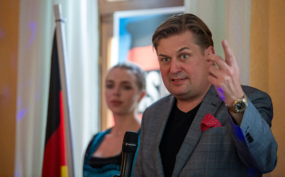 dpatopbilder - Der AfD-Spitzenkandidat für die Europawahl, Maximilian Krah, zieht sich aus der AfD-Führung zurück.  