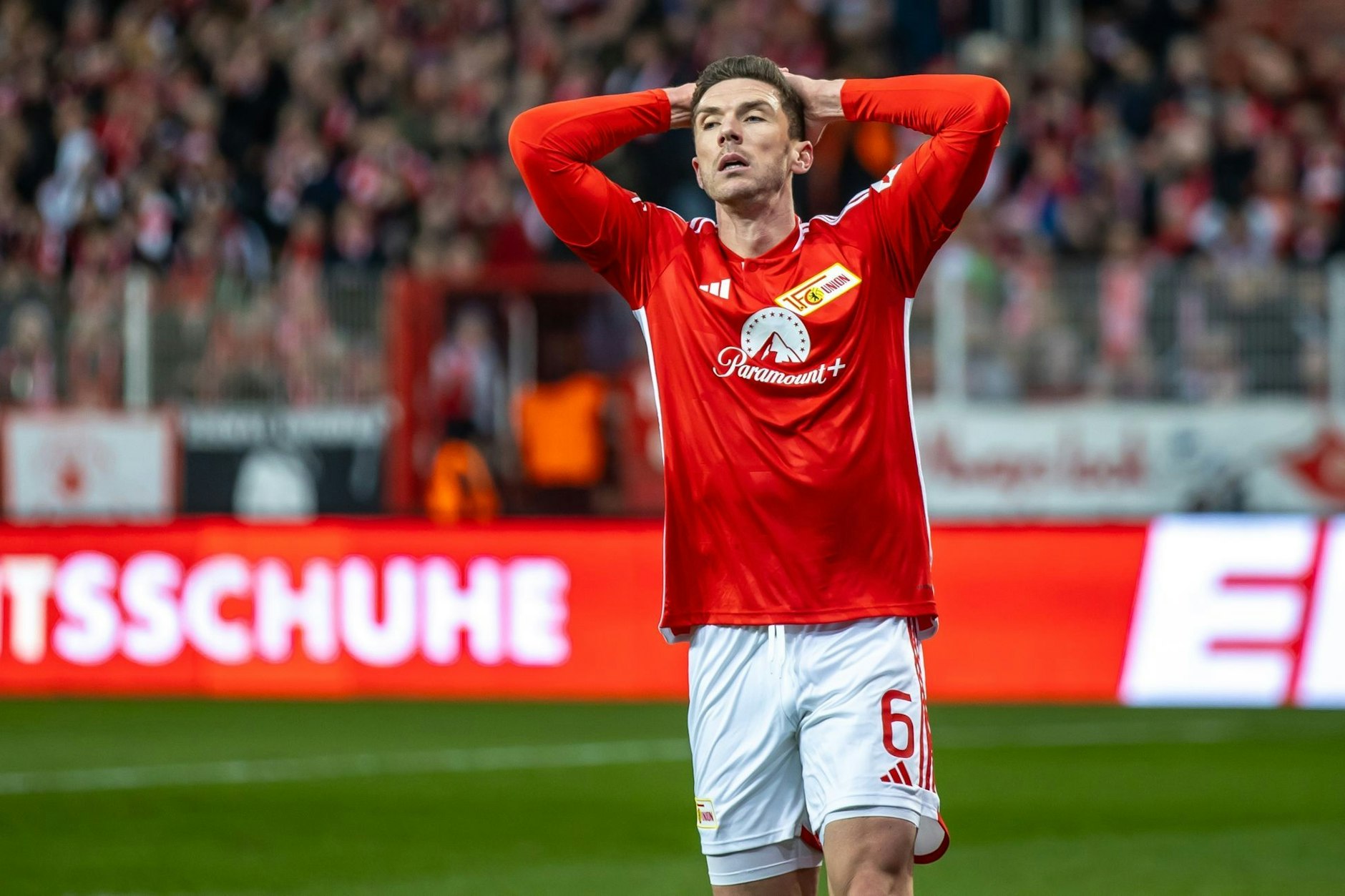 Robin Gosens droht mit dem 1. FC Union Berlin der Absturz in die 2. Bundesliga. Seinen ganz persönlichen Tiefpunkt erlebte er am Donnerstag.