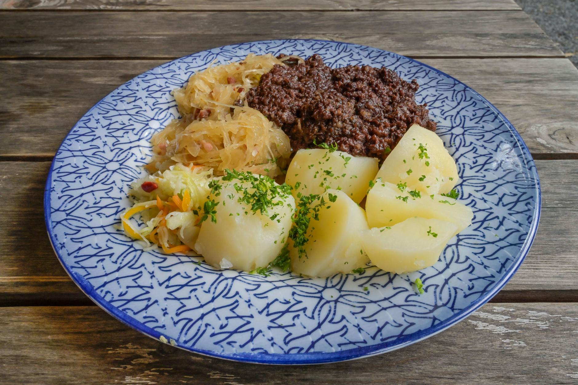 So bereiten Sie die „Tote Oma“ zu – das DDR-Rezept!