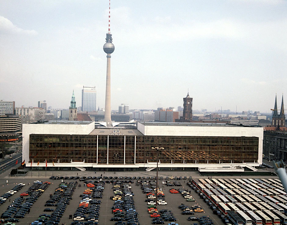 Der Palast der Republik. 1976 eröffnet, von 2006 bis 2008 wurde er abgerissen. Eine Ausstellung erzählt die Geschichte des Bauwerks.