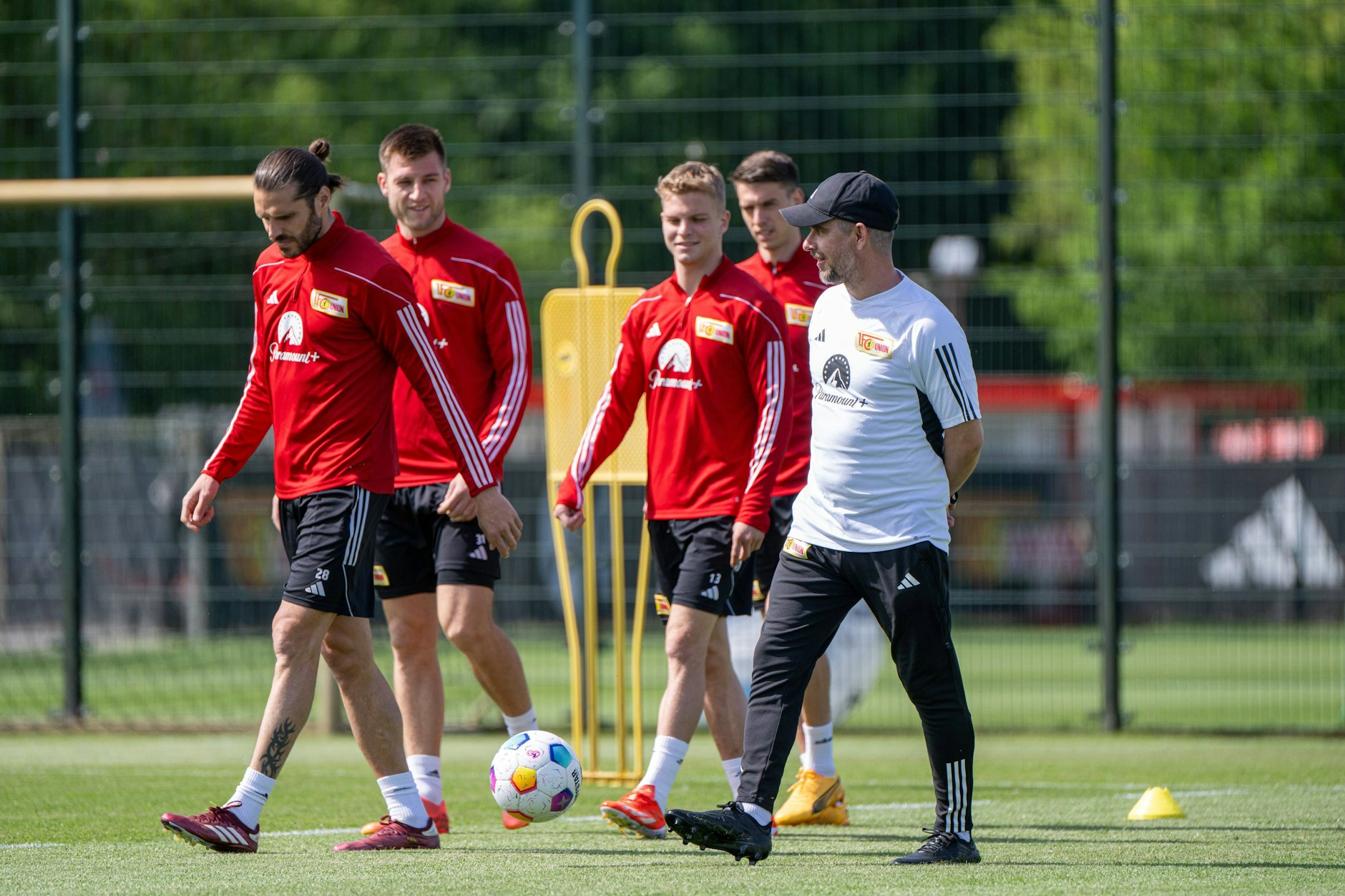 Co-Trainer Sebastian Bönig (42) ist beim 1. FC Union zurück auf dem Platz – und macht die Eisernen endlich wieder bei Standardsituationen gefährlich.