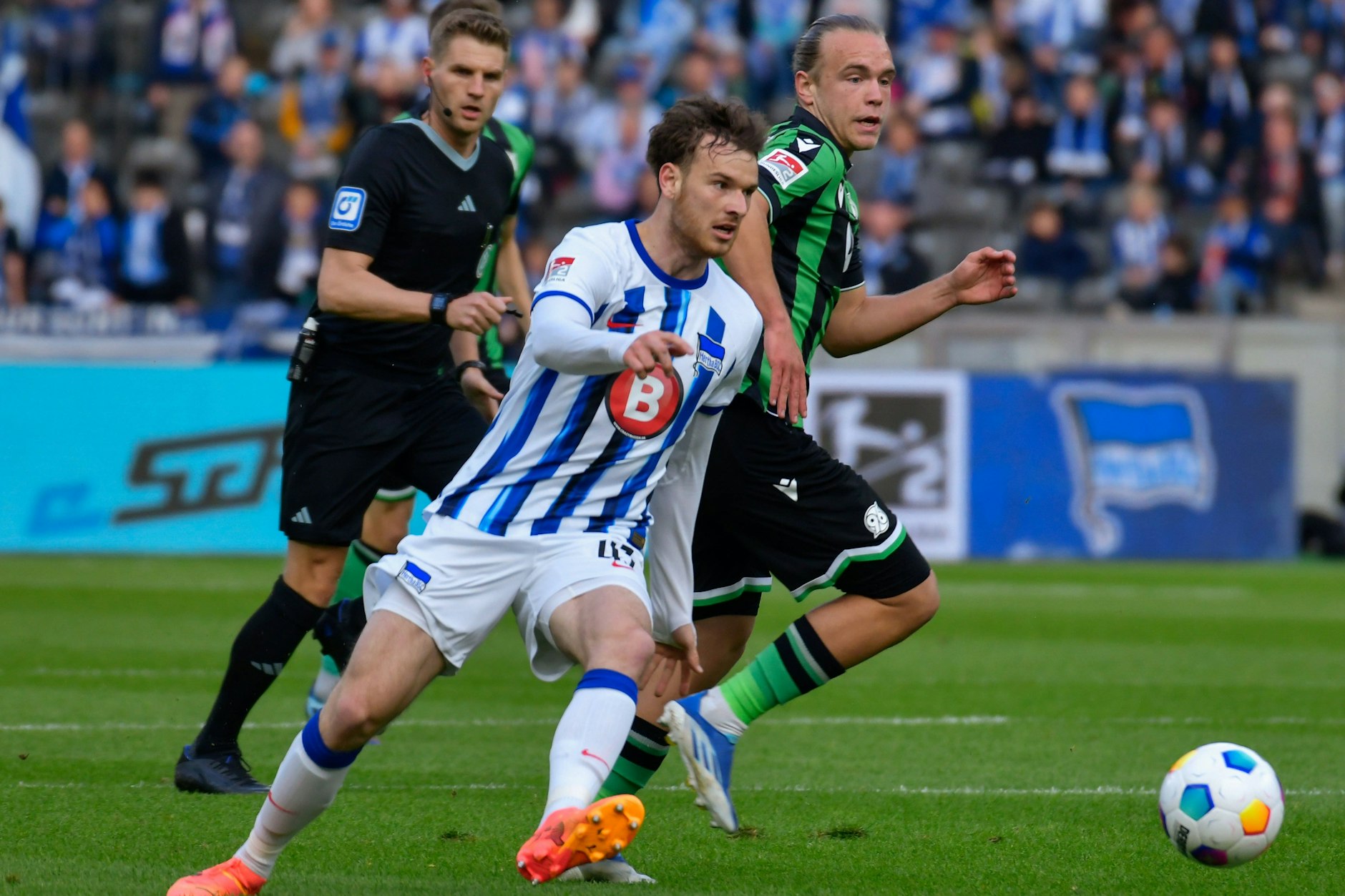Defensivspezialist Pascal Klemens spielte ein Topsaison für Hertha BSC. Er war der beste Youngster unter Trainer Pal Dardai.