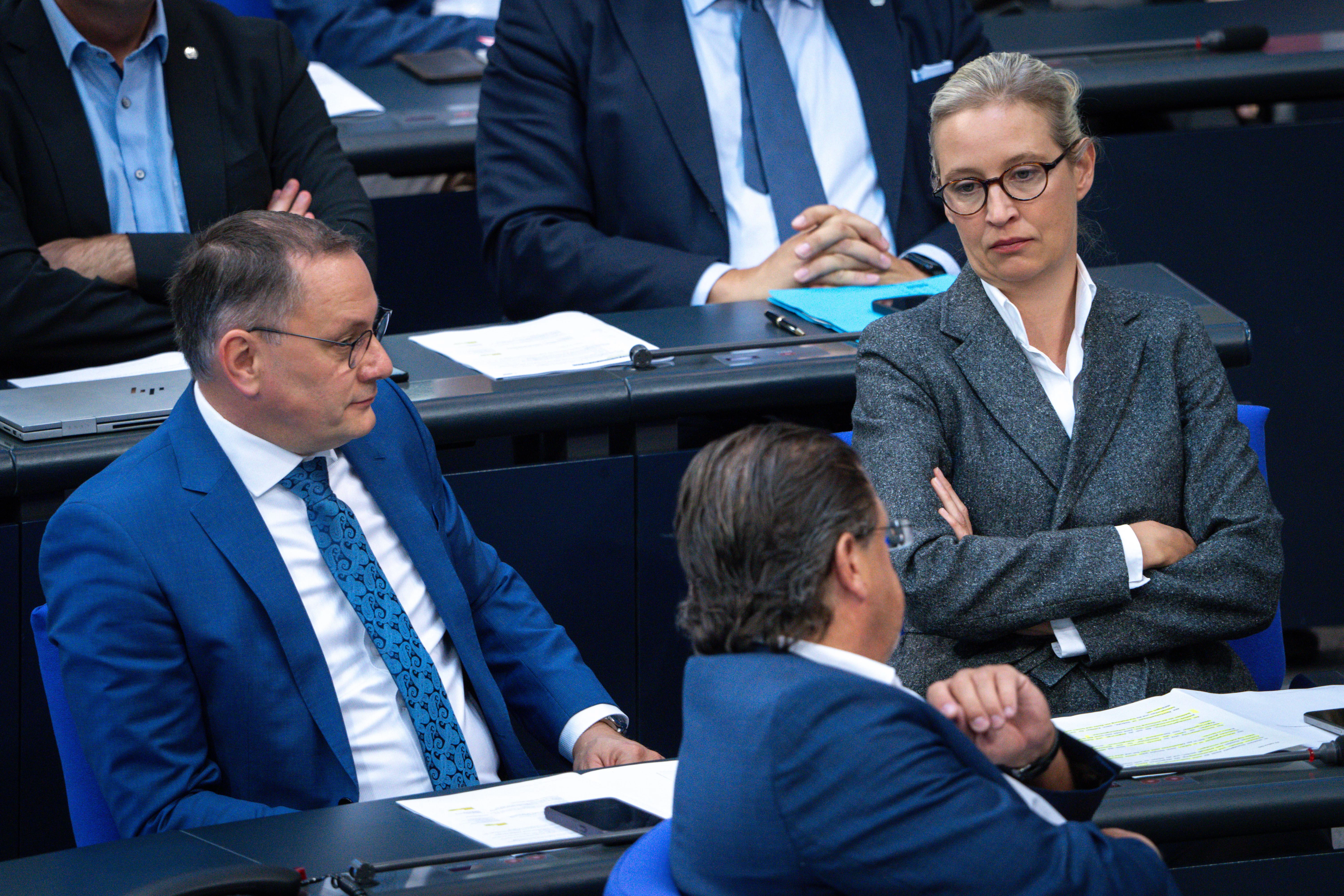 AfD-Spitze Alice Weidel und Tino Chrupalla im Plenum des Deutschen Bundestags am Donnerstag