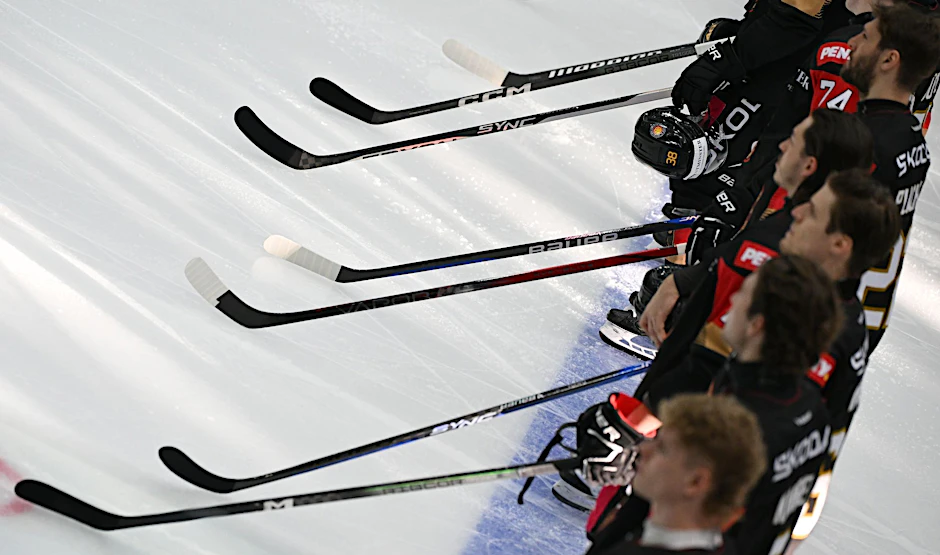 ARCHIV - Die Nationalmannschaft durfte als einzige Nation bereits in der großen Arena in Ostrava das Eis testen (Archivbild).  