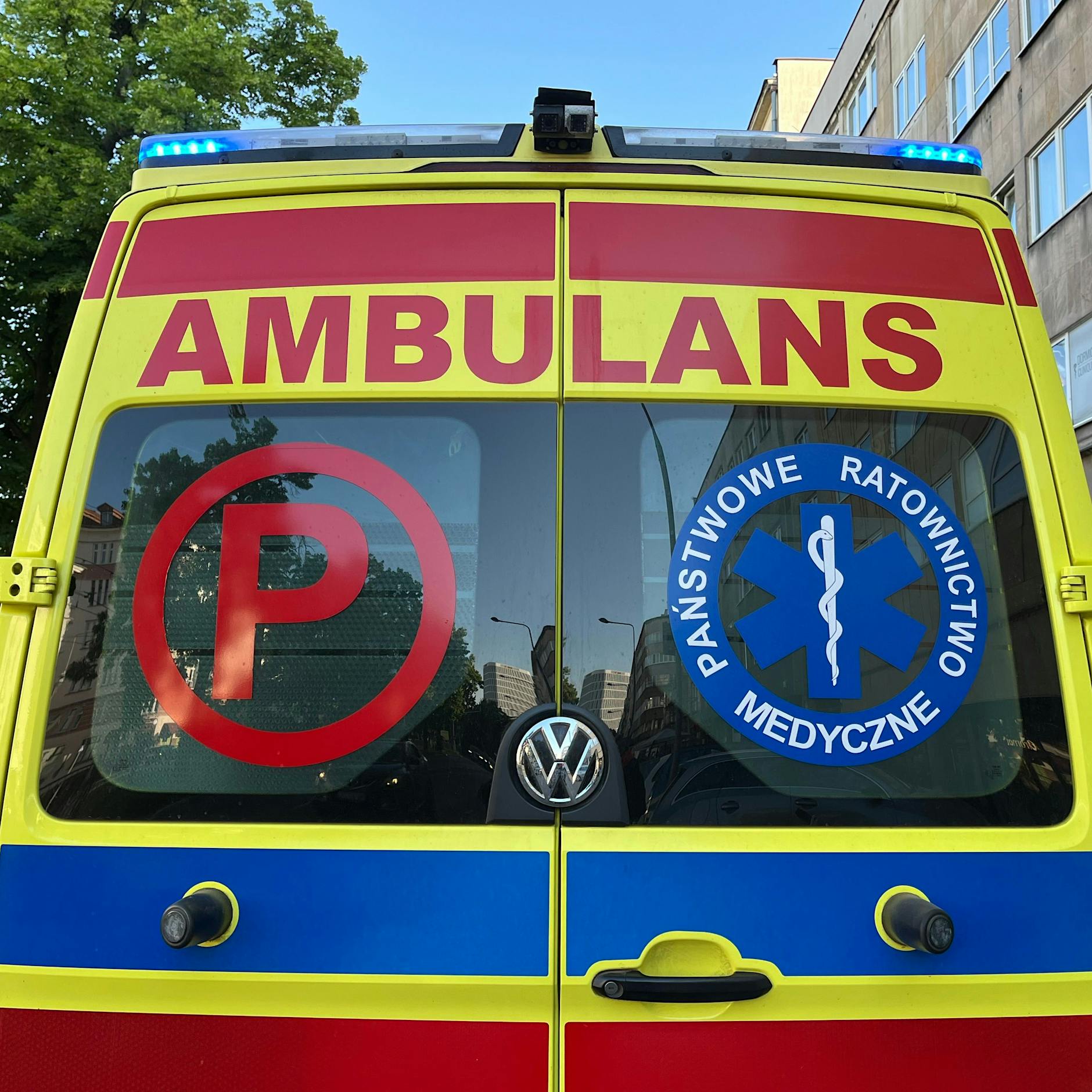 13-jährige Schülerin bringt auf Klassenfahrt Kind zur Welt