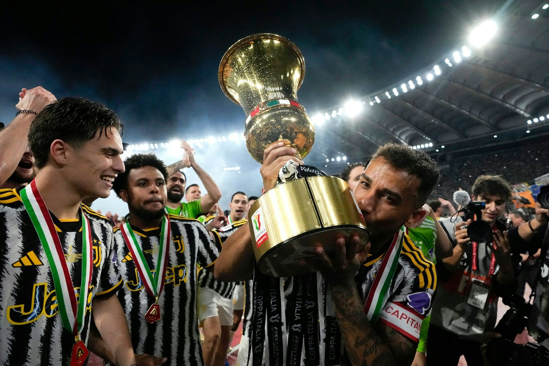 Rekordsieger Juventus Turin hat zum 15. Mal den italienischen Fußball-Pokal gewonnen.  