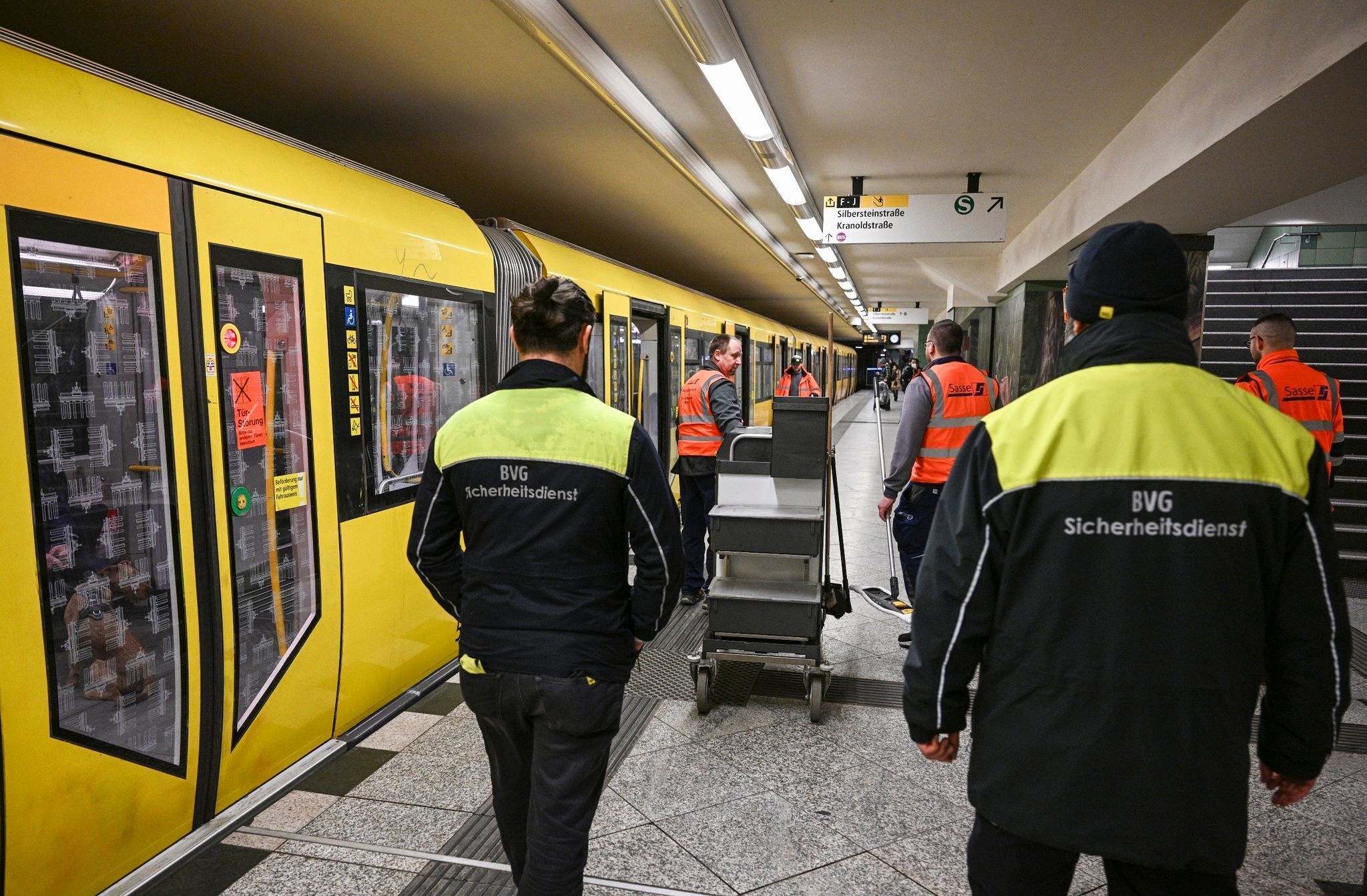 BVG: Sauberkeitsprojekt in der U8 wird verlängert
