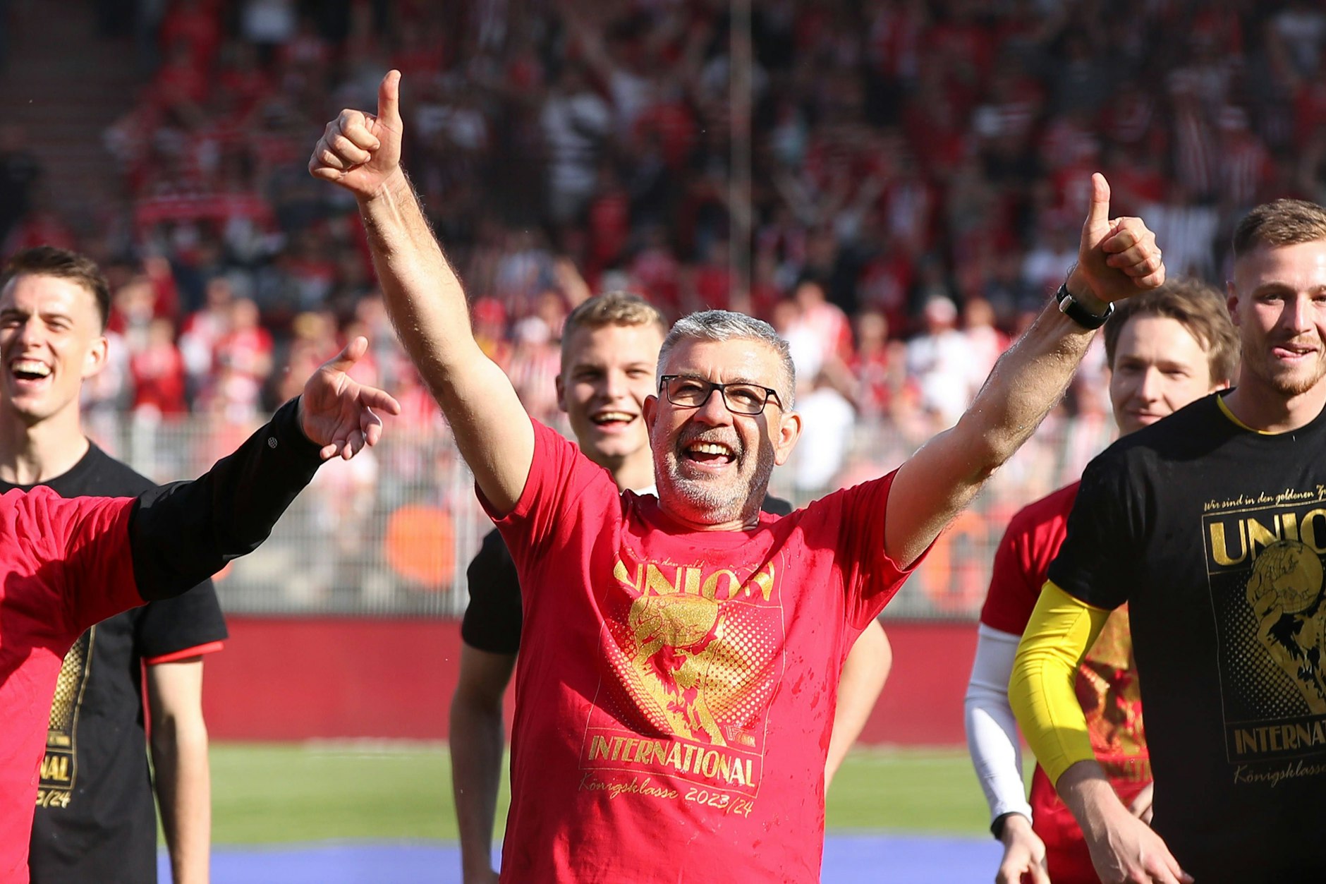 Vor einem Jahr jubelte Urs Fischer über den Einzug in die Champions League. Jetzt freut sich der Ex-Trainer über den Klassenerhalt des 1. FC Union.