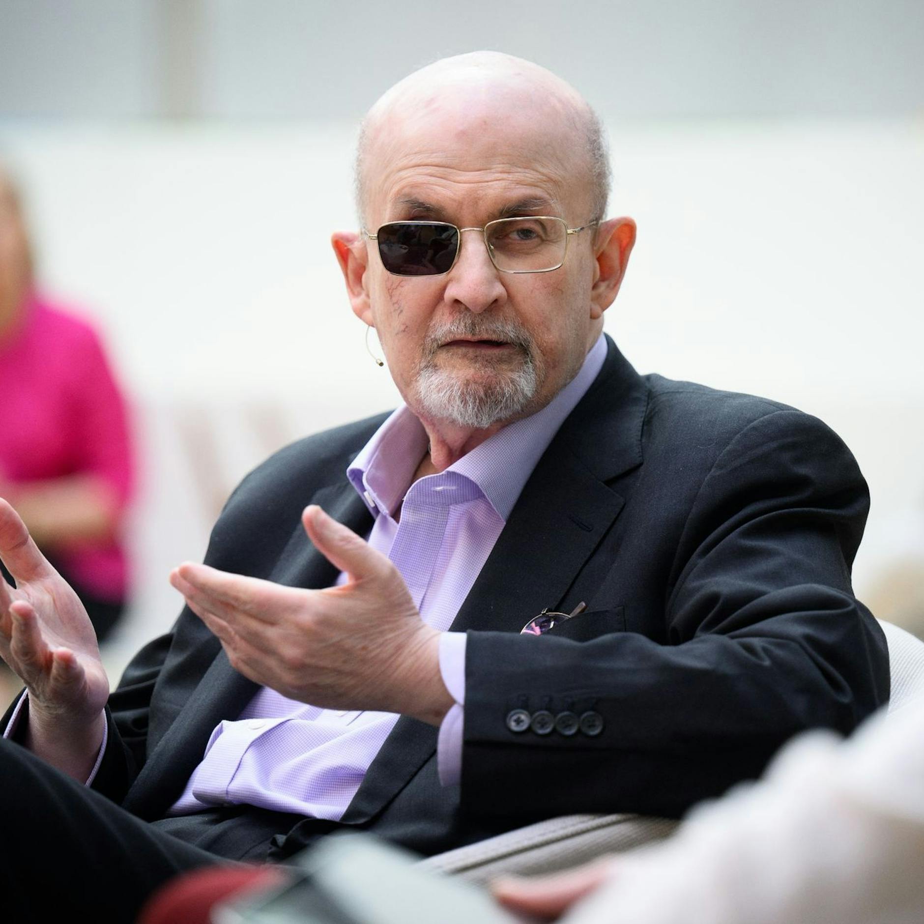 Image - Rushdie: Künstler sind Zielscheibe autoritärer Regierungen