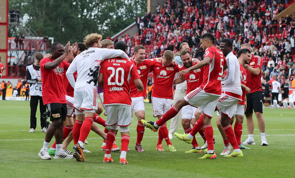 Saufbefehl von Dirk Zingler: 1. FC Union nach Rettung außer Rand und Band!