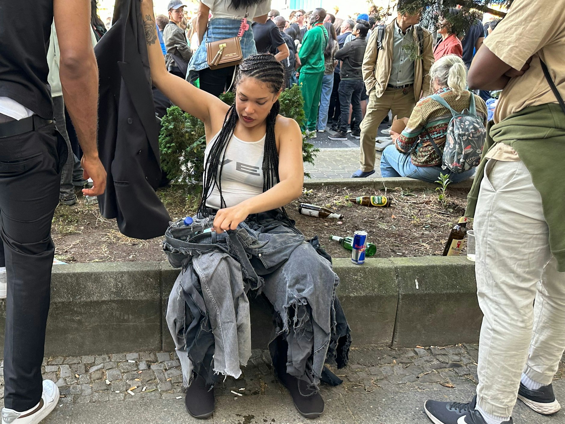 Jeans kaputt? Nein, das soll so.