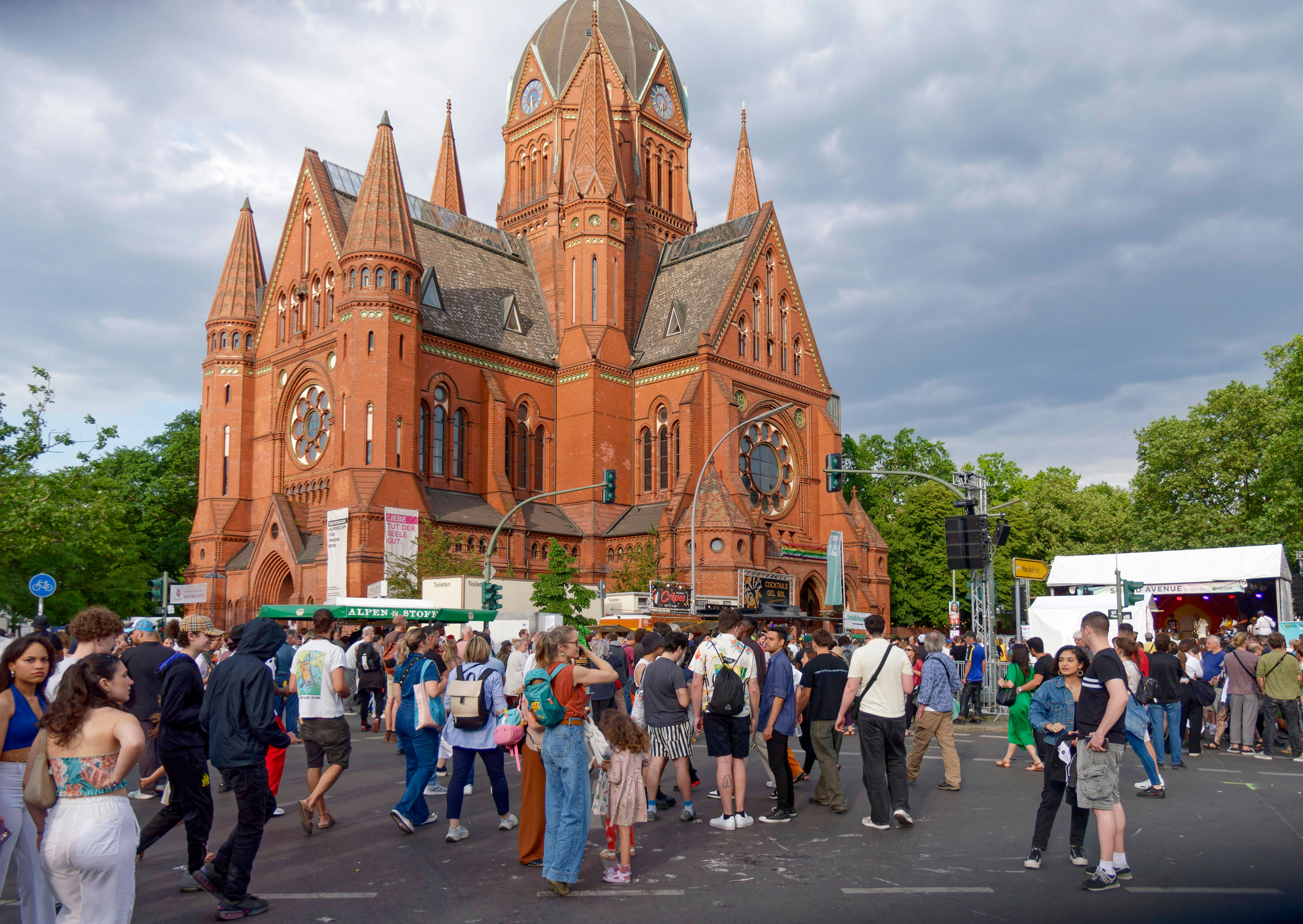 Karneval der Kulturen in Berlin: Gewitter, Starkregen und Hagel auch Sonntag möglich