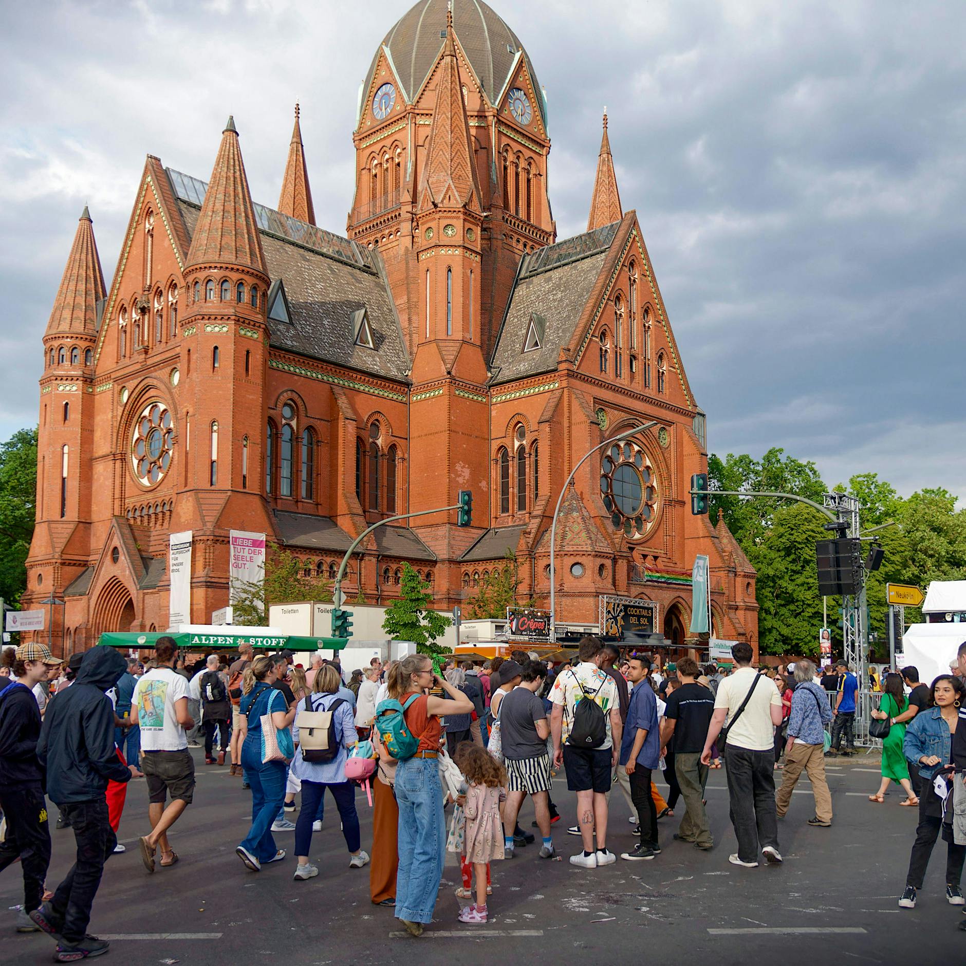 Karneval der Kulturen in Berlin: Gewitter, Starkregen und Hagel auch Sonntag möglich