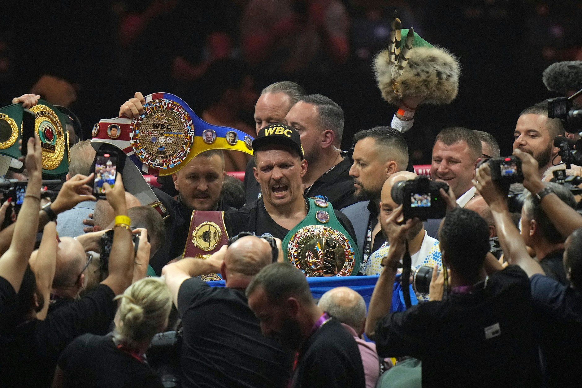 Oleksandr Usyk nach seinem Sieg in der Nacht