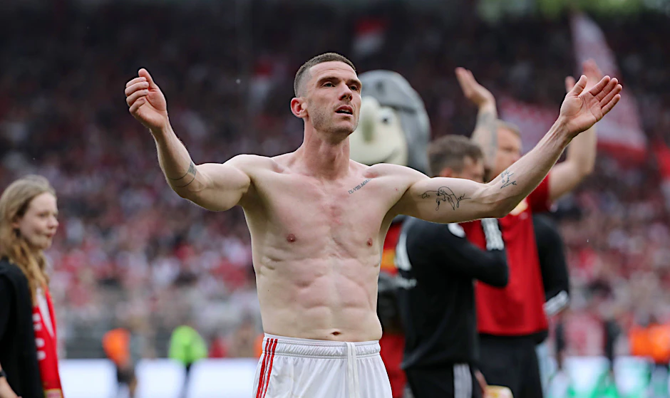Robin Gosens (29) war nach dem Klassenerhalt mit dem 1. FC Union fix und fertig. Es könnte das letzte Spiel des Verteidigers in Köpenick gewesen sein.&nbsp;
